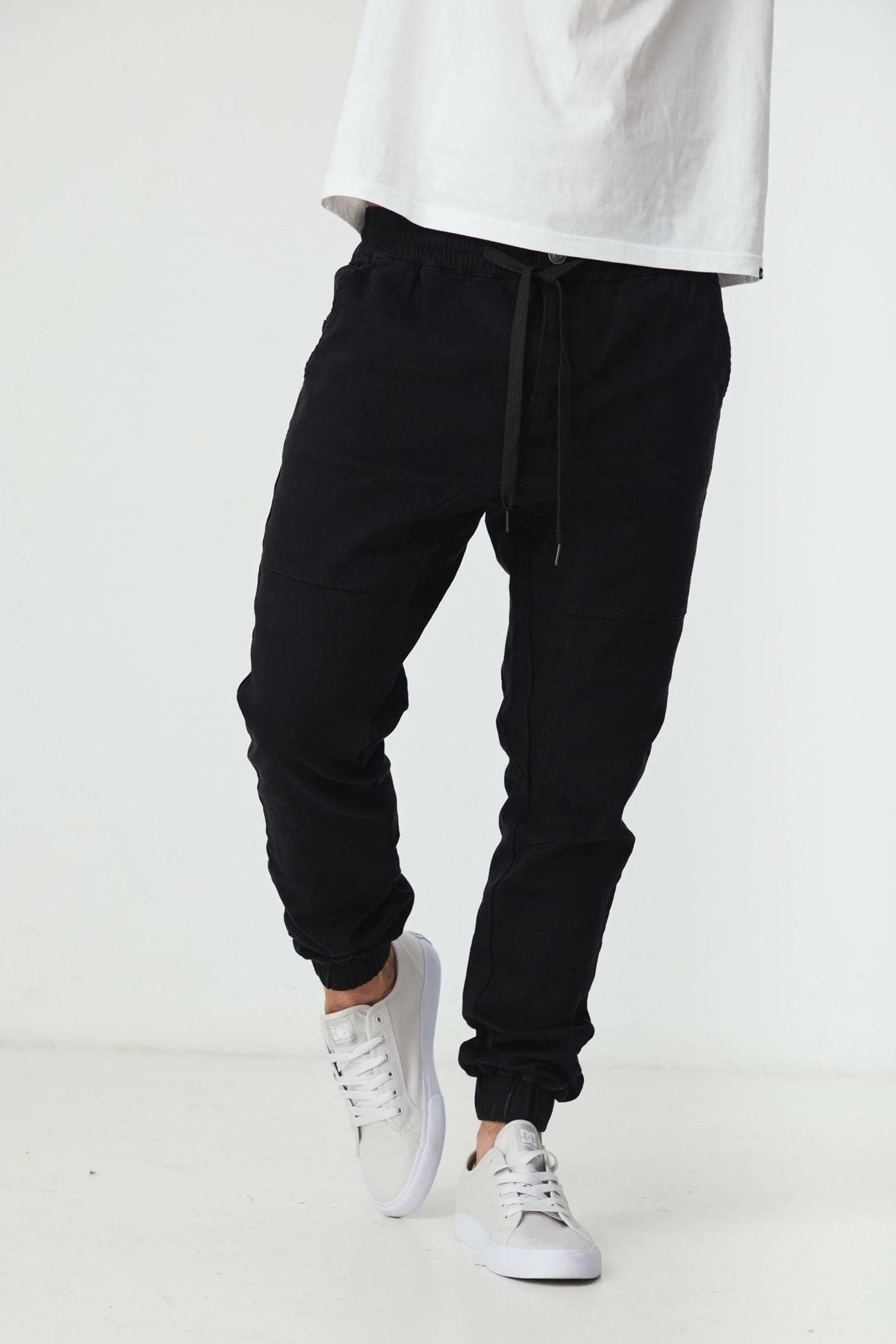 James Jogger Pant Black