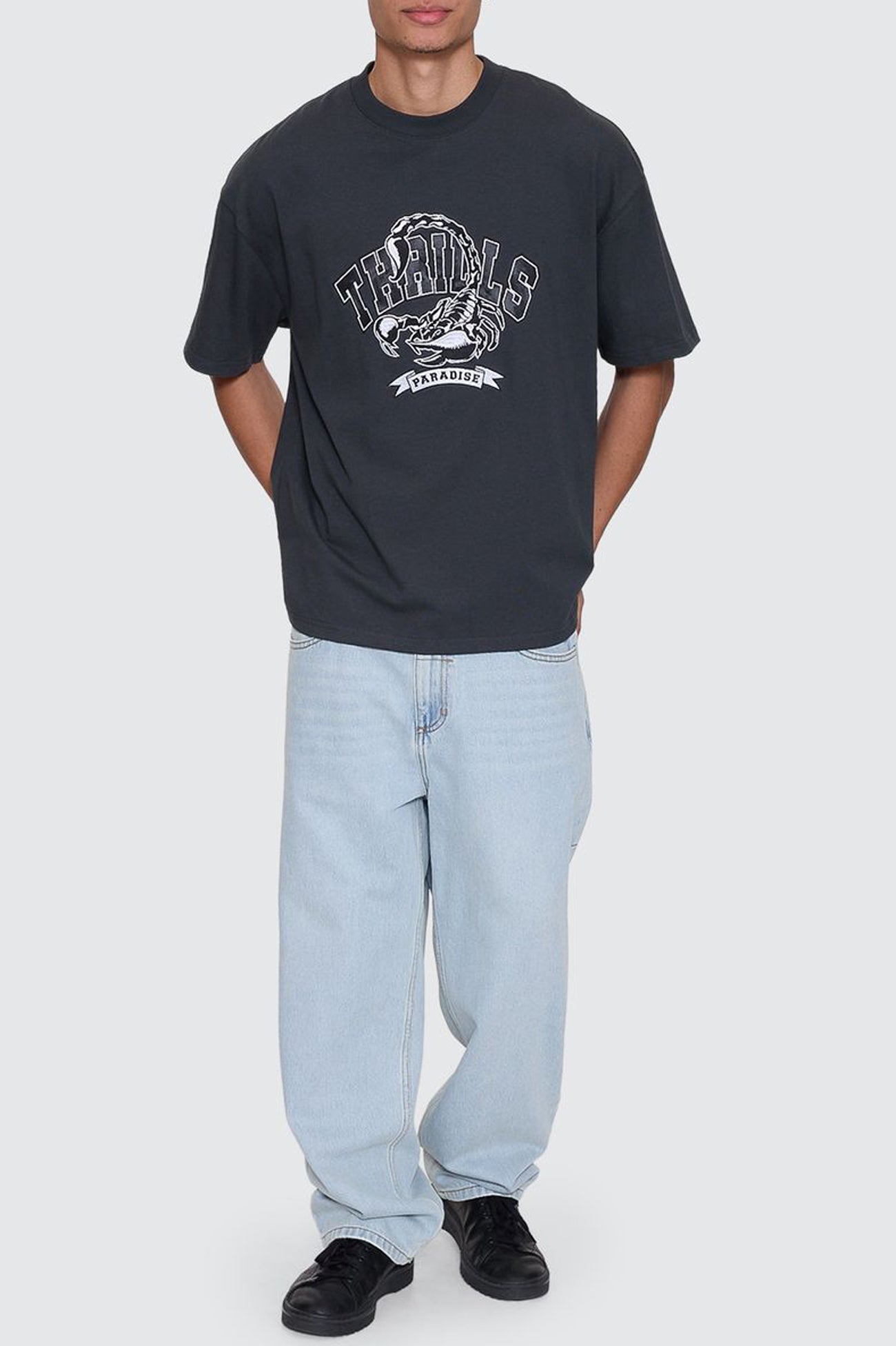 Sting Of Defeat Box Fit Oversize Tee Carbon
