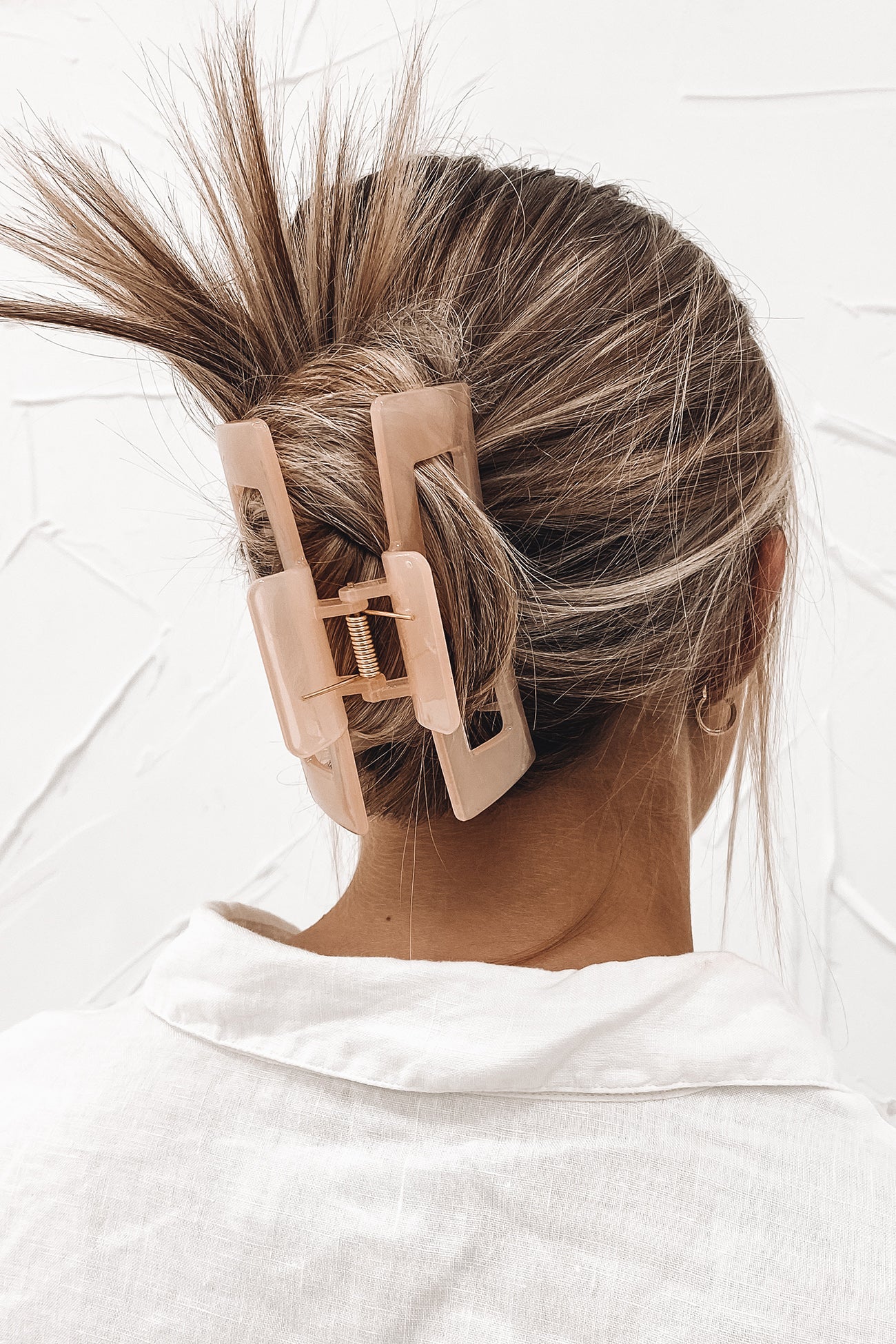 Aubree Claw Clip Peach