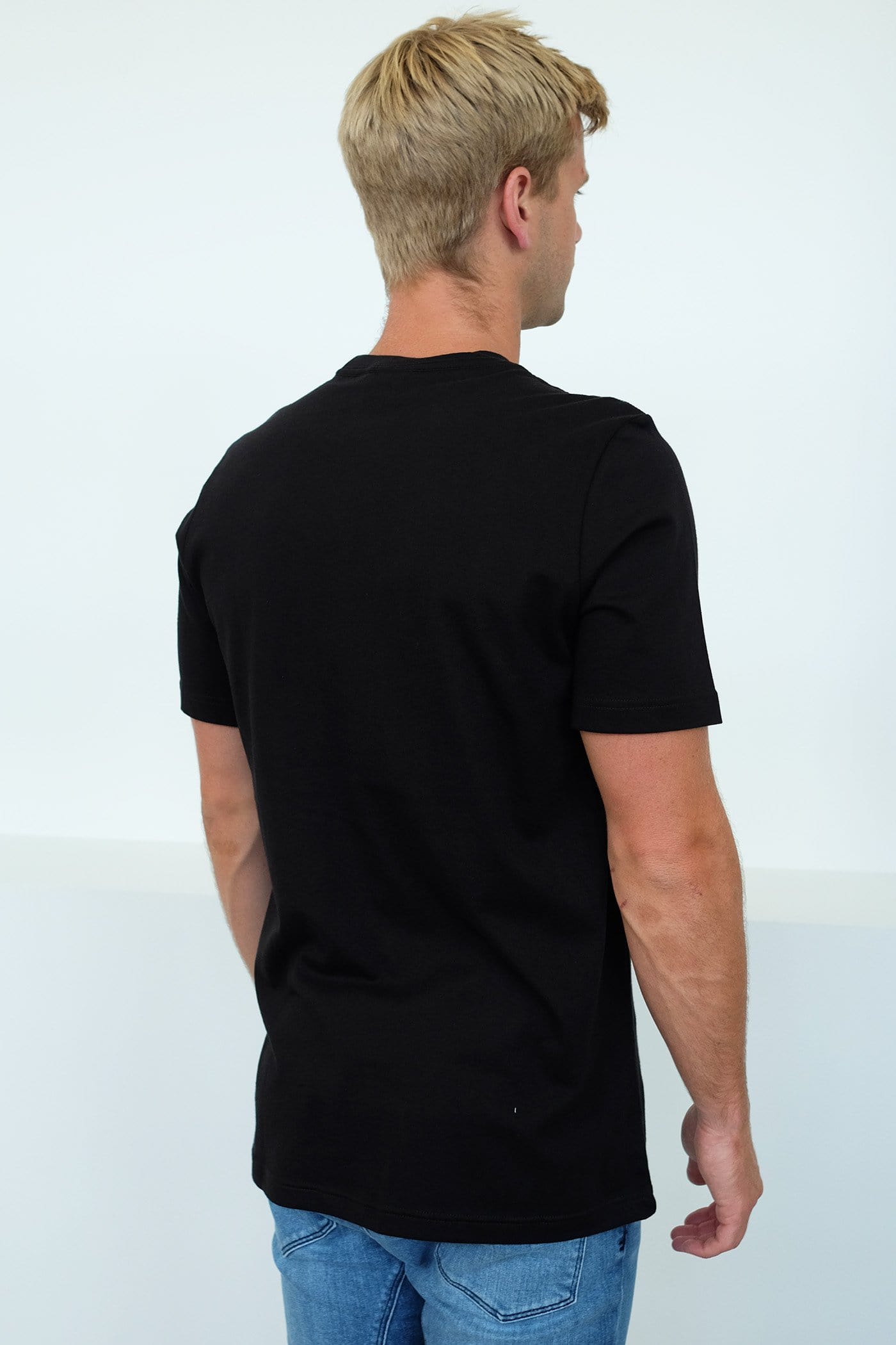 Essential Tee Black adidas - Jean Jail