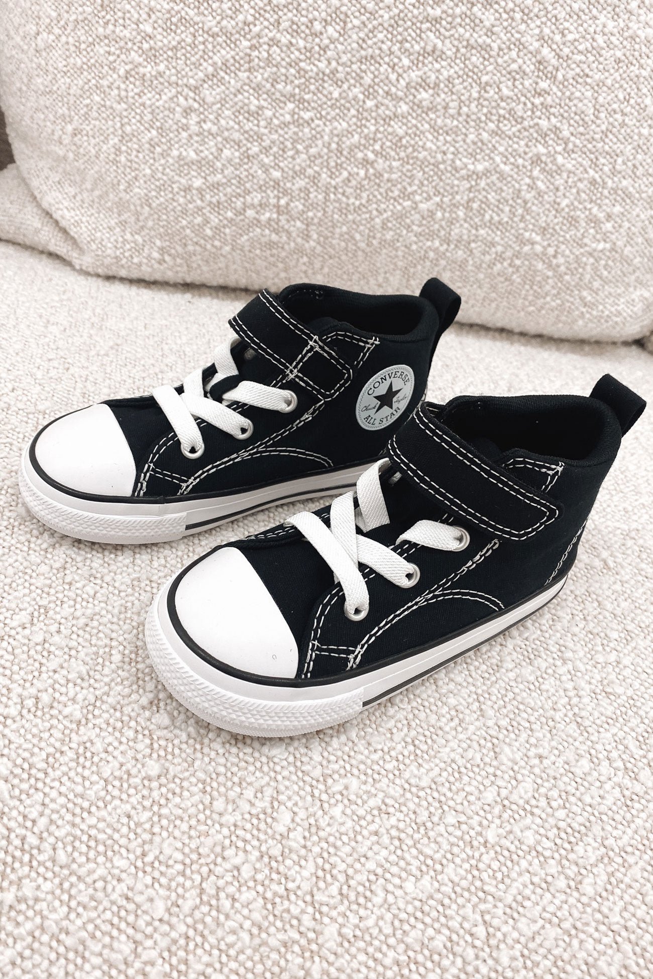 Chuck Taylor Malden Street Mid Black