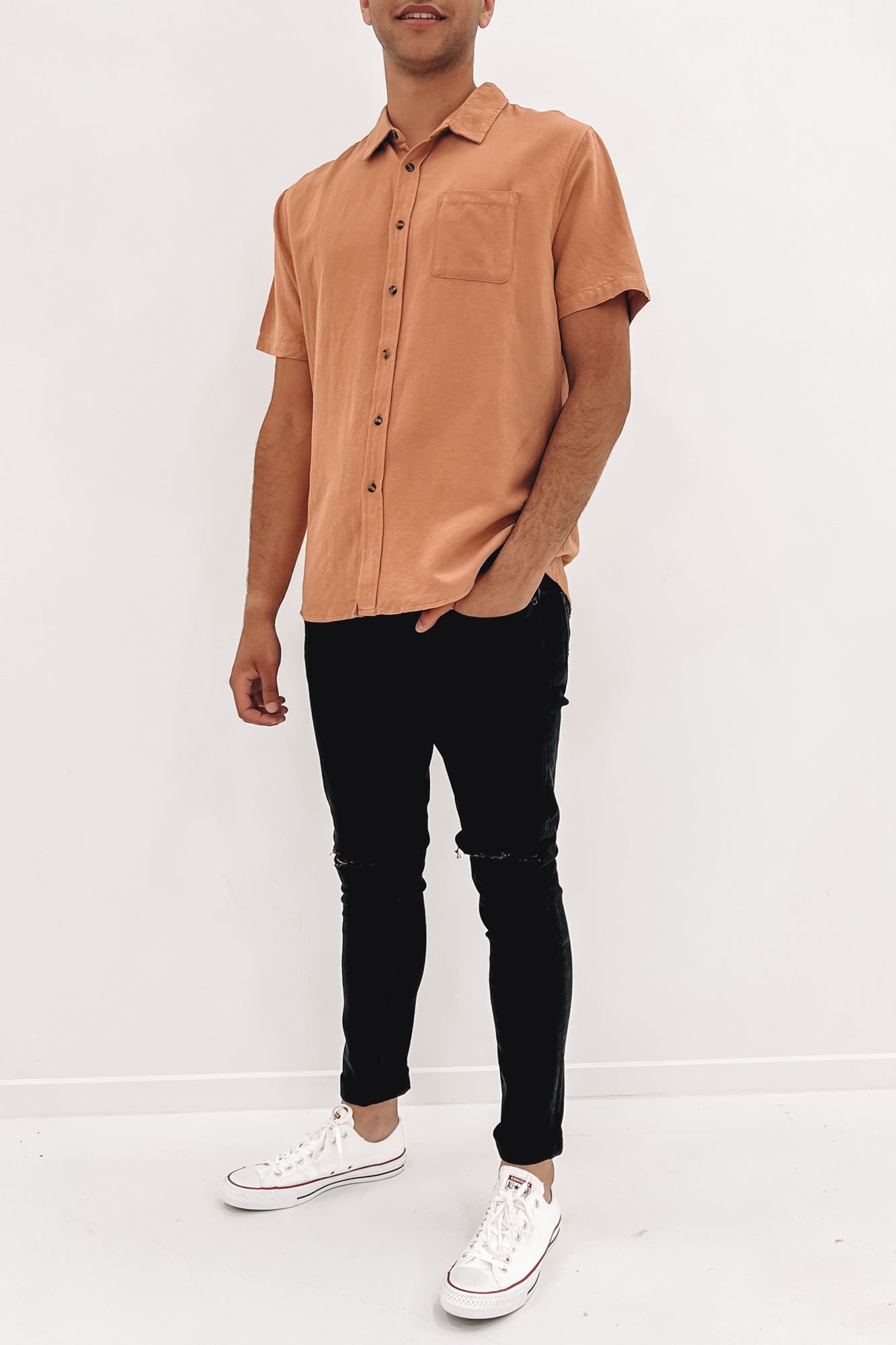 Overtone Short Sleeve Linen Shirt Doe