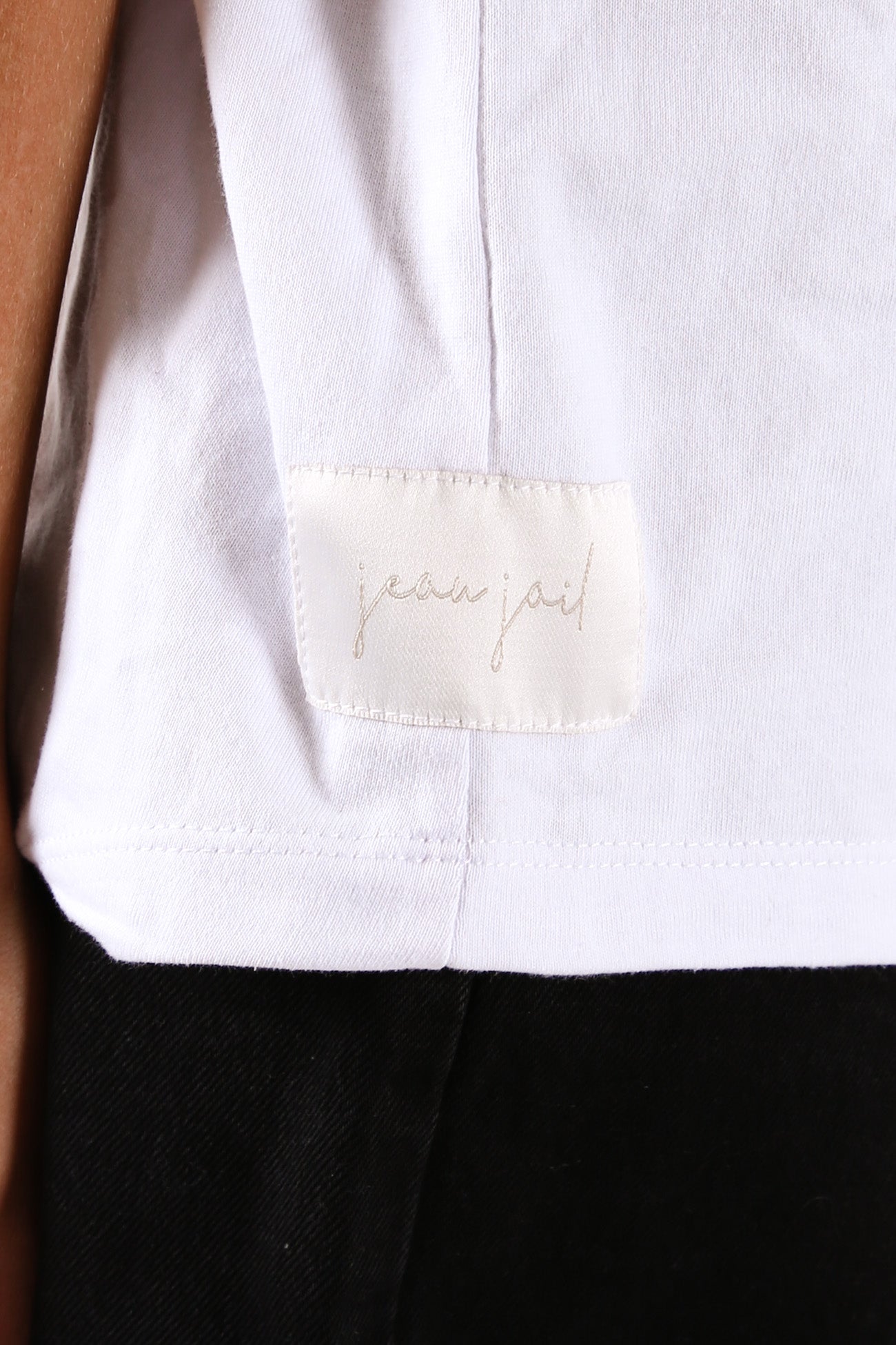 Inspire Tee White Leopard