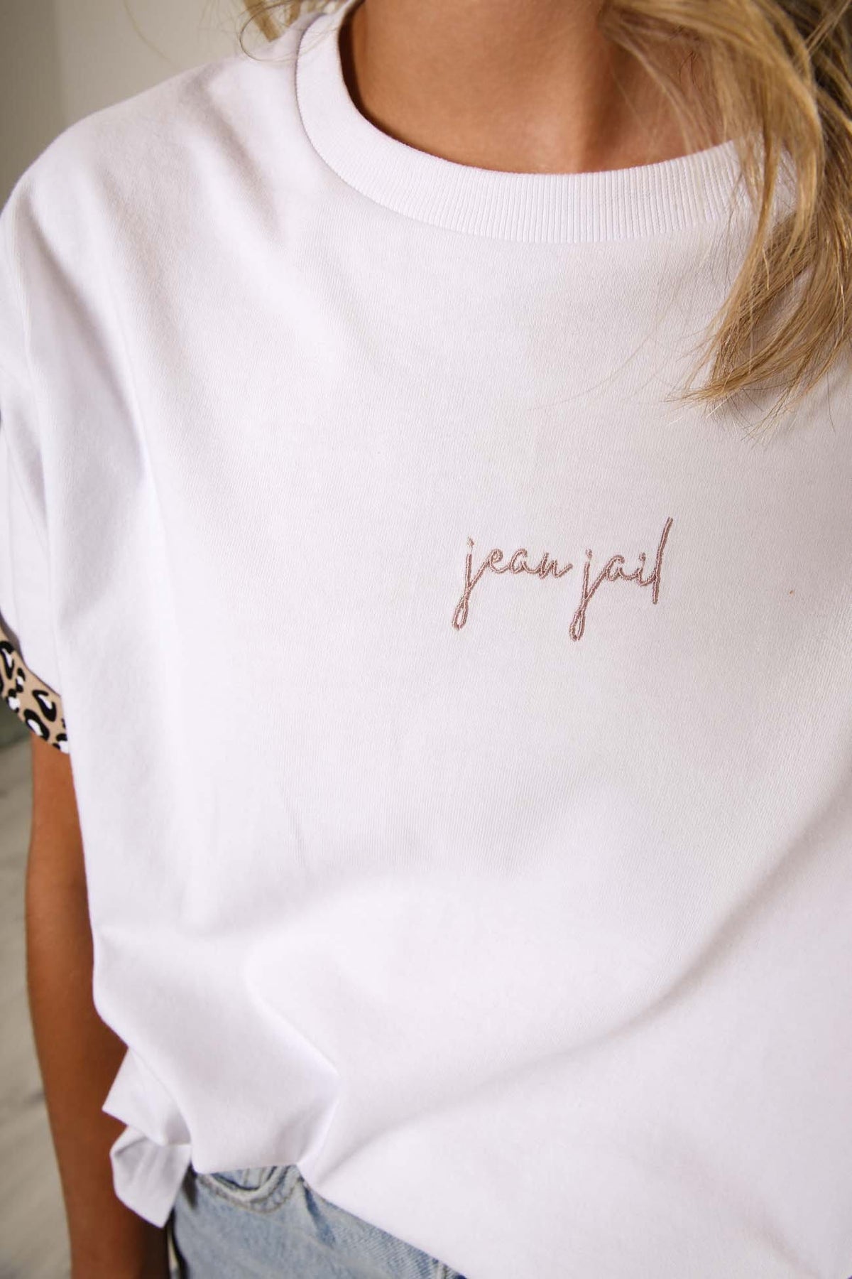 Hear Me Roar Tee White Leopard