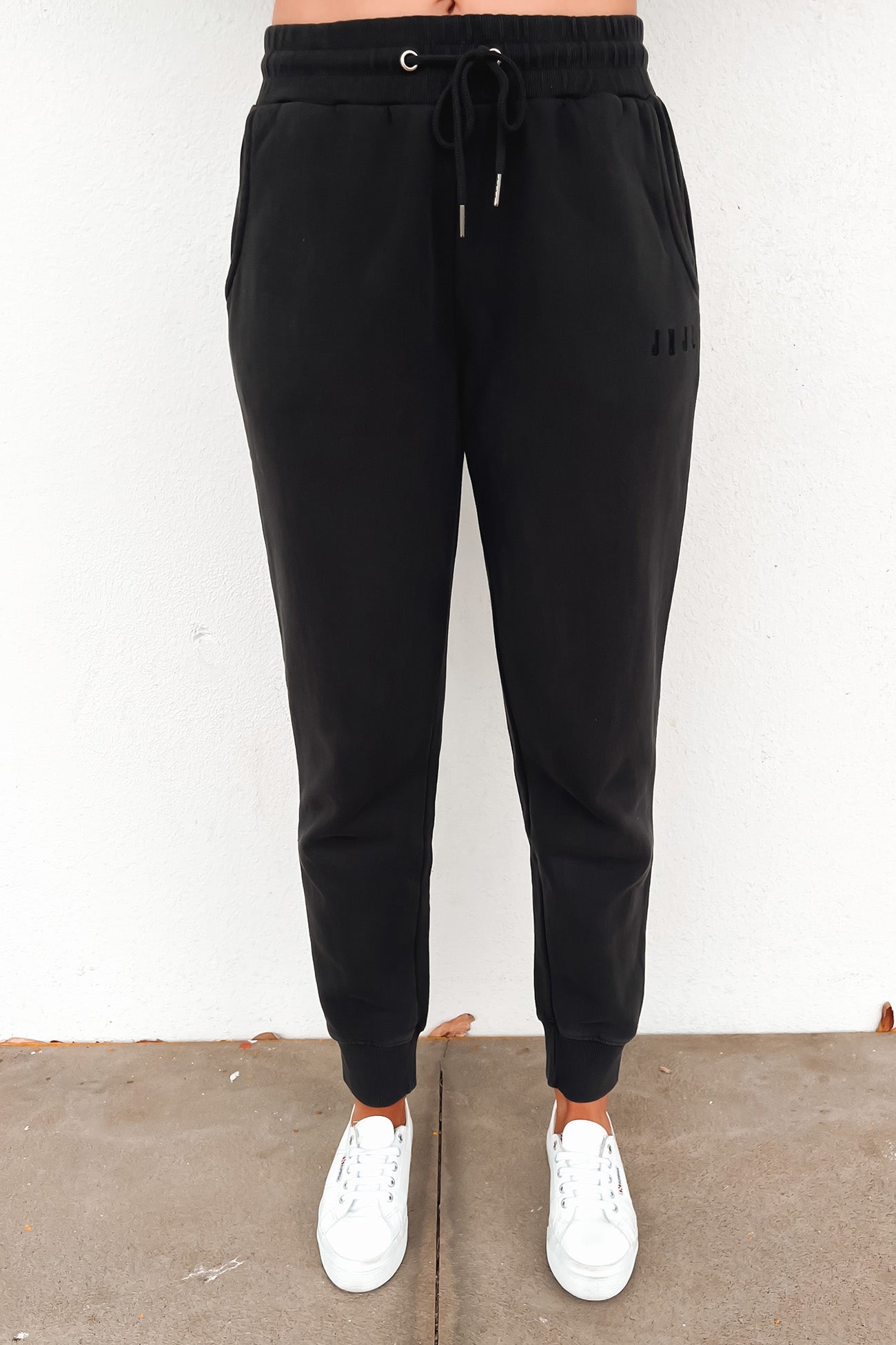 JNJL Essential Track Pant Washed Black