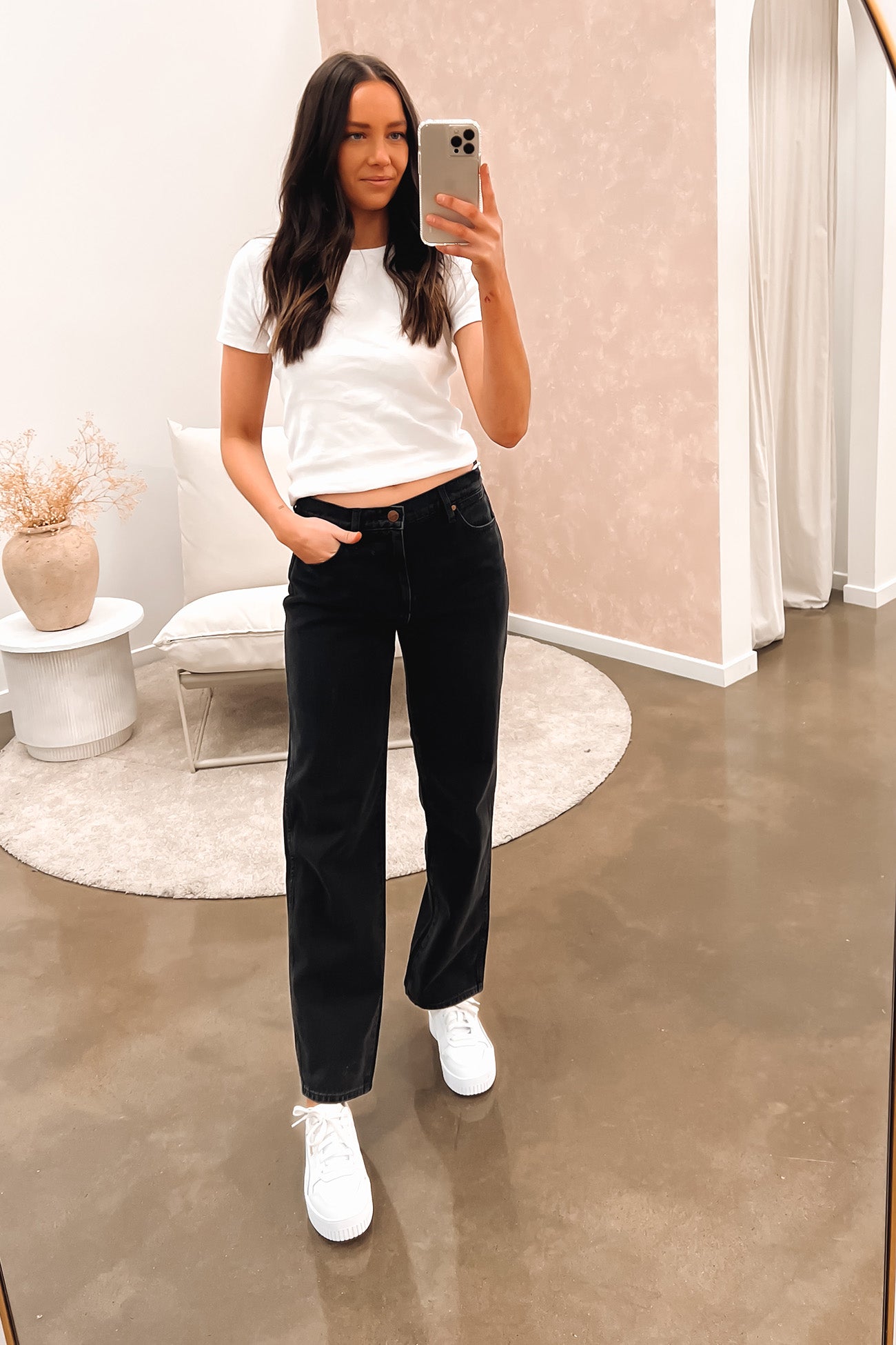 Mid Rise Vintage Straight Jean Backstage Black