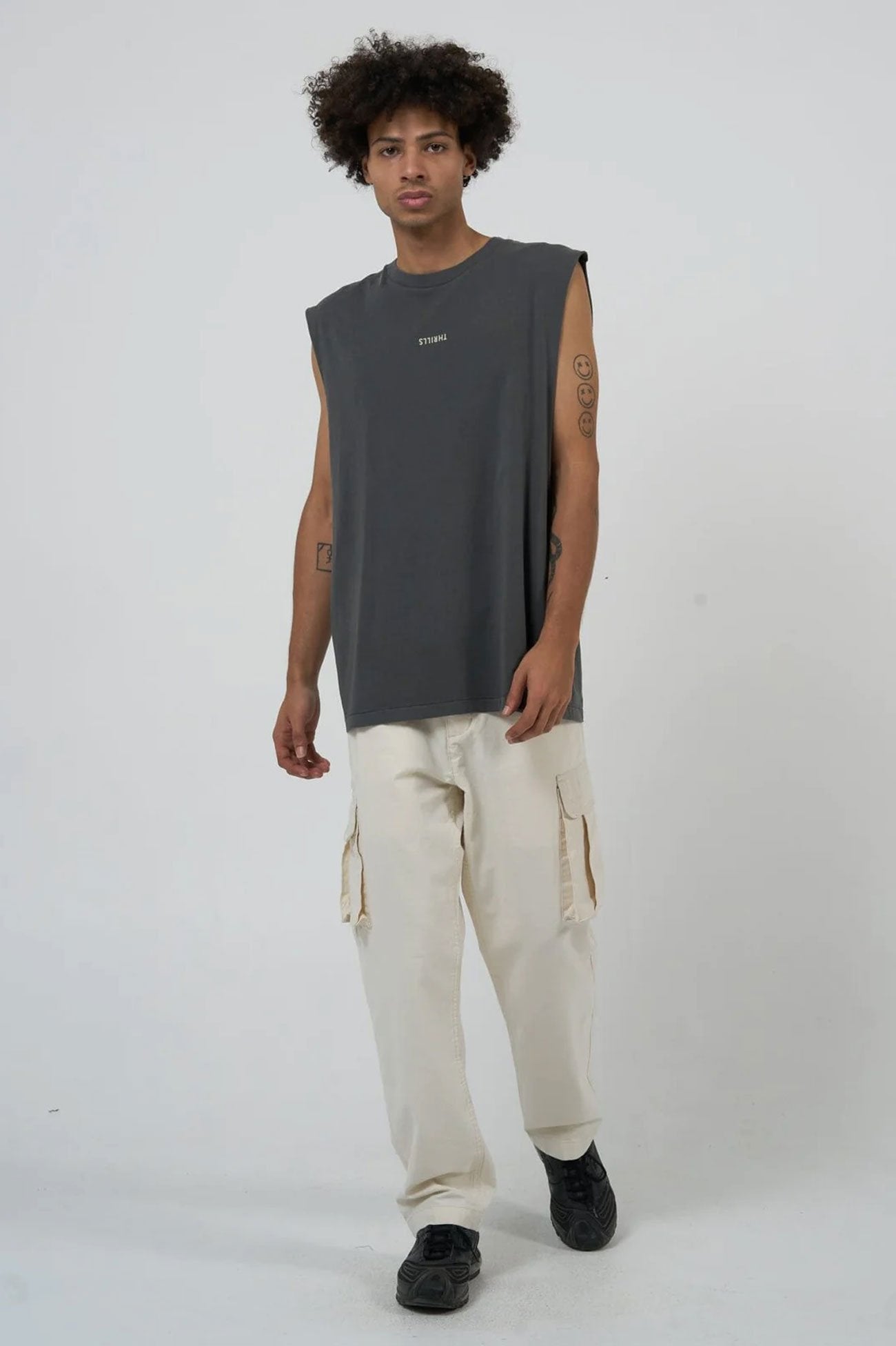 Minimal Thrills Merch Fit Muscle Tee Merch Black