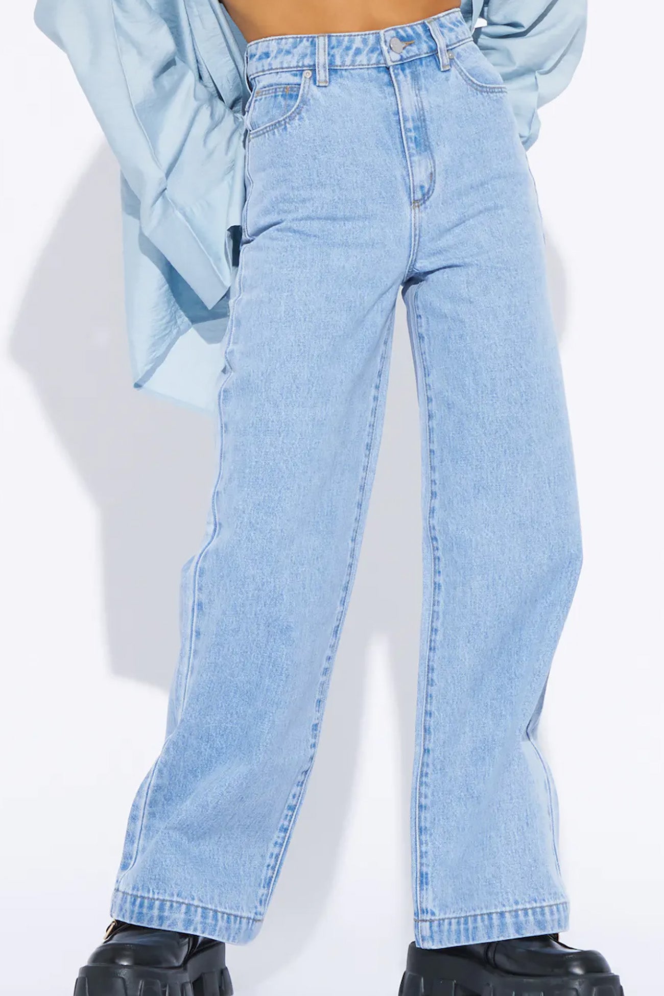 A 94 High & Wide Petite Jean Walk Away