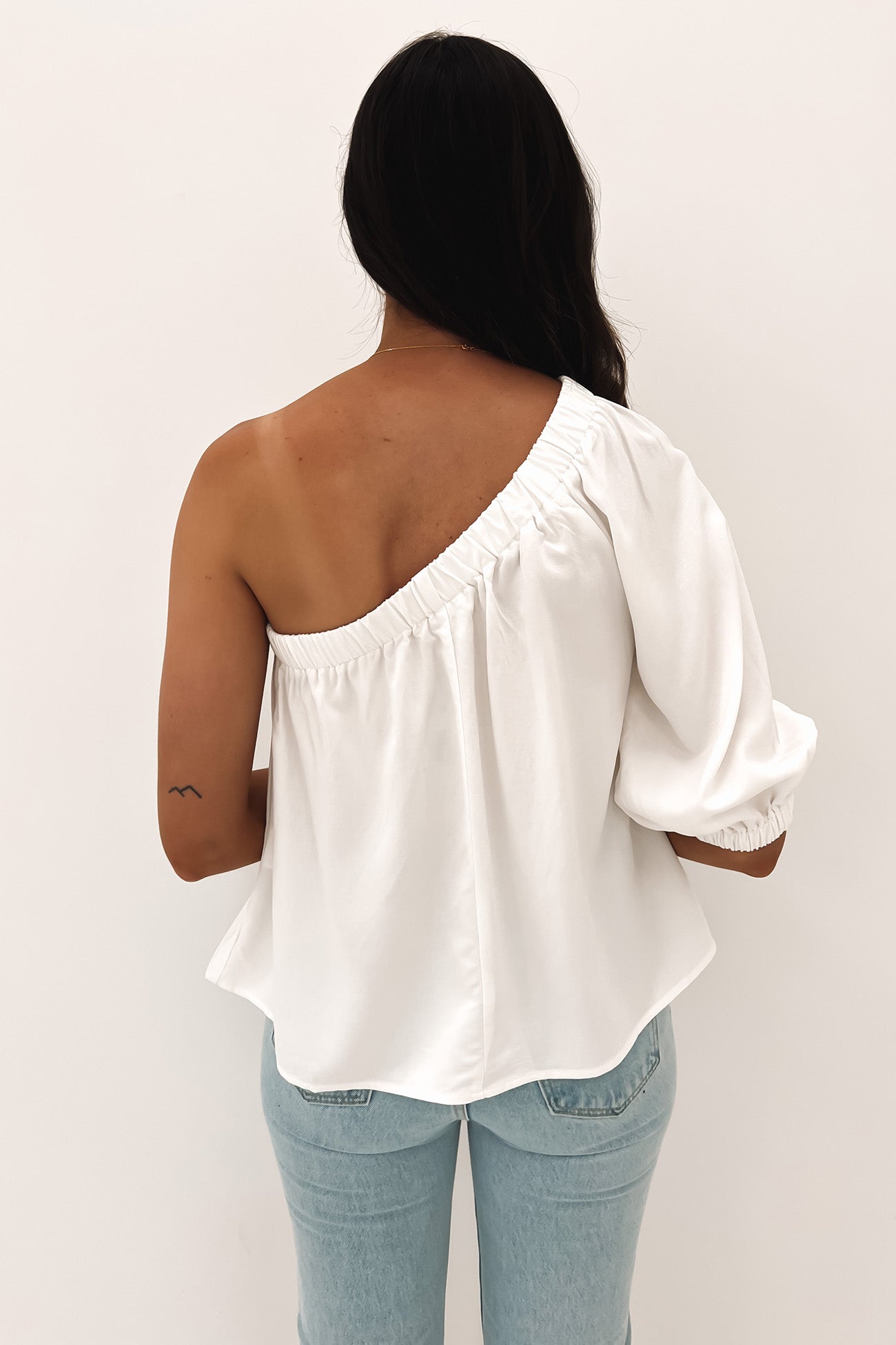 Roman Top White