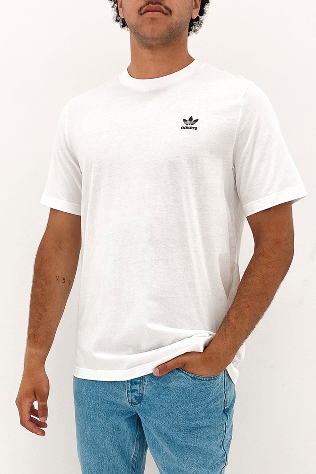 Trefoil Essentials Tee White