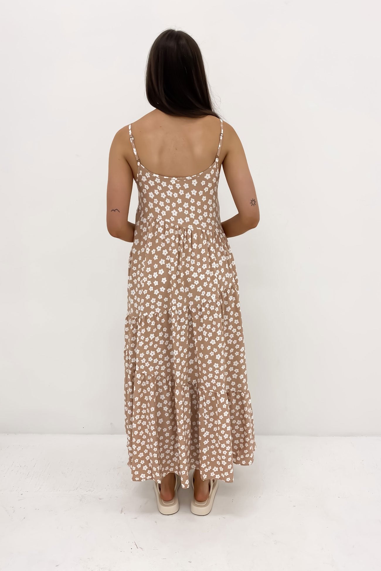 Waylon Midi Dress Latte Daisy