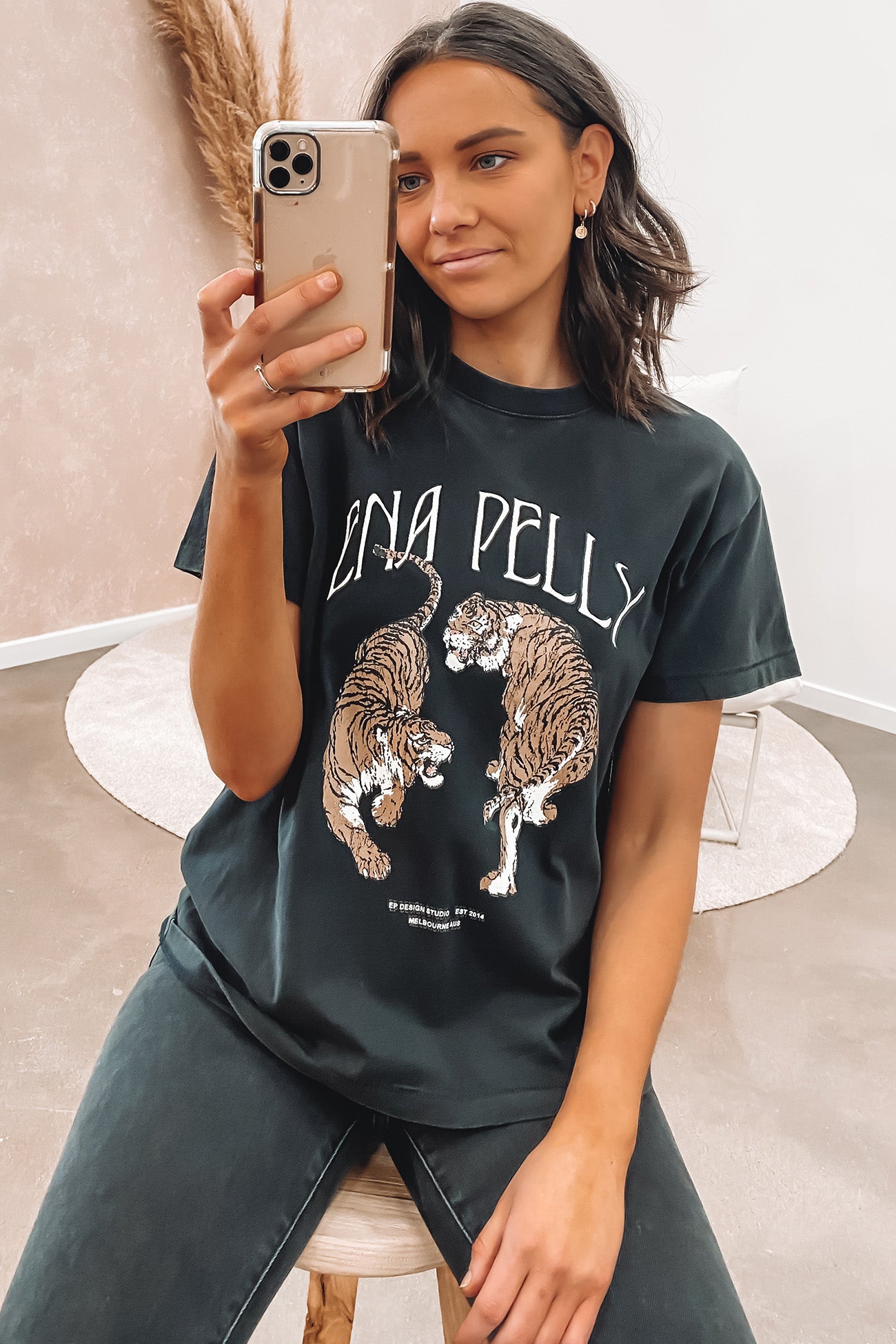 Yin Yang Tiger Tee Washed Black