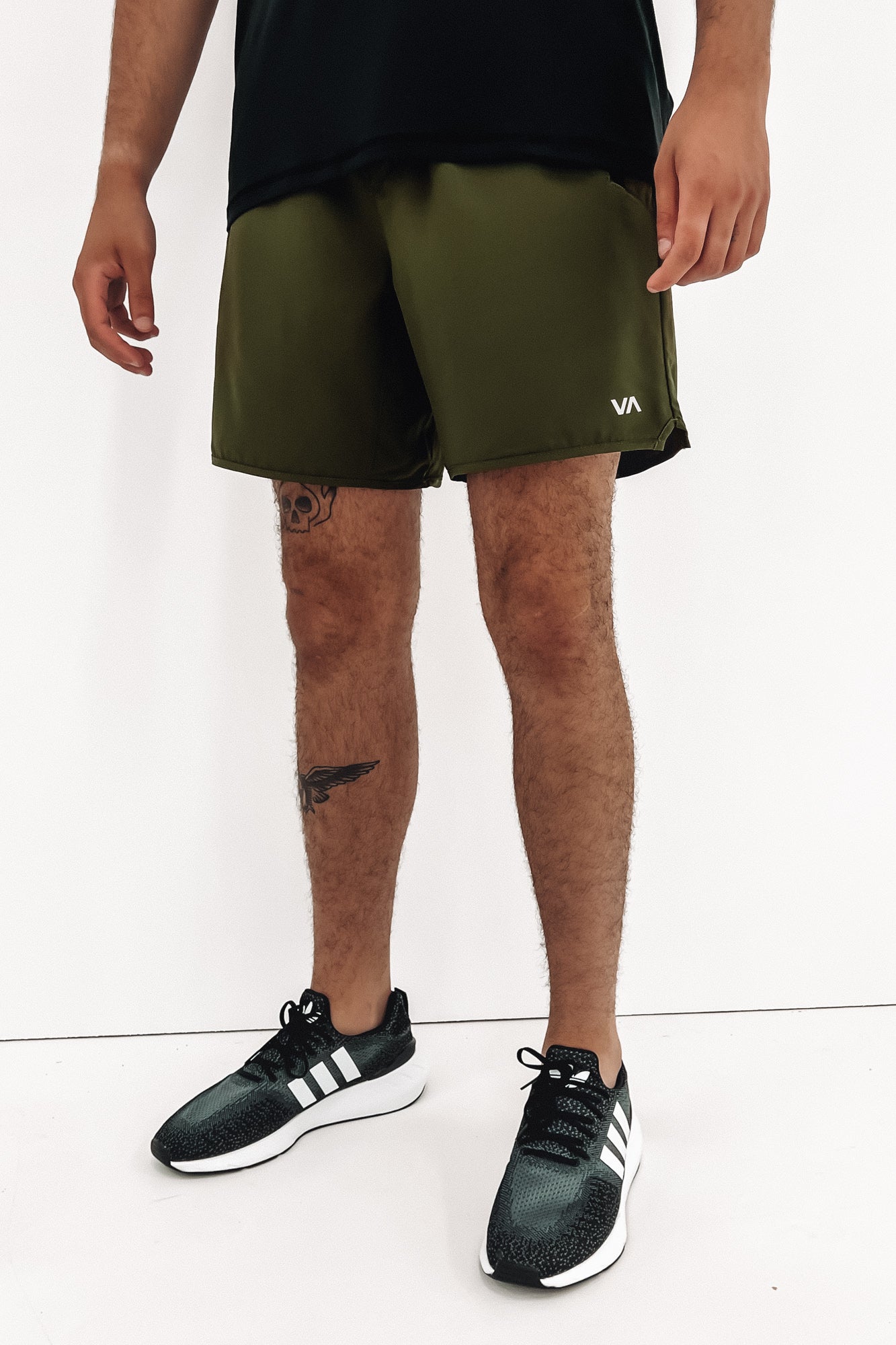 Yogger IV Elastic Short 17" Olive