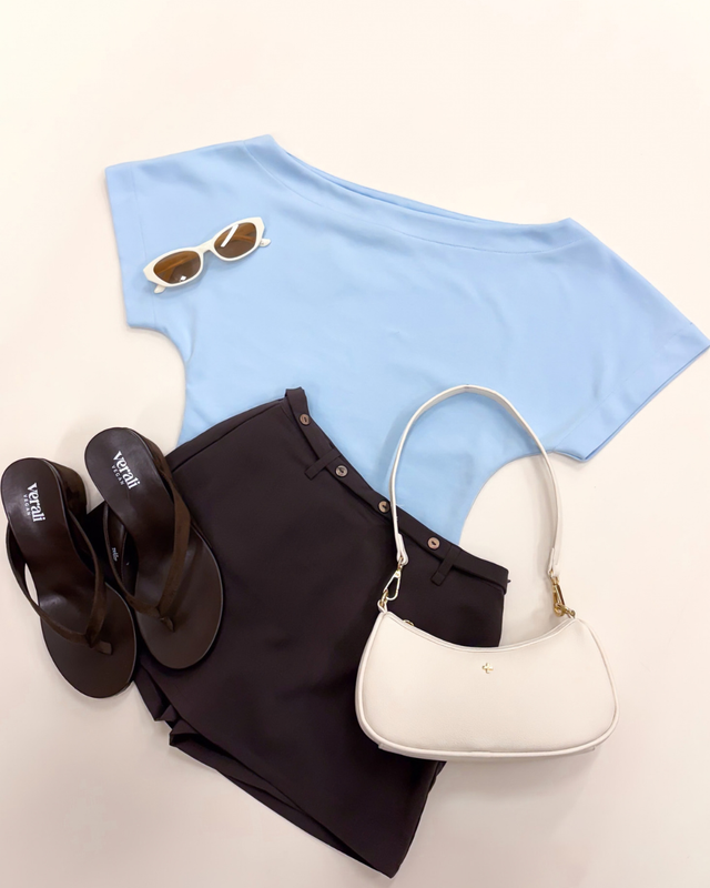 Chocolate & Blue