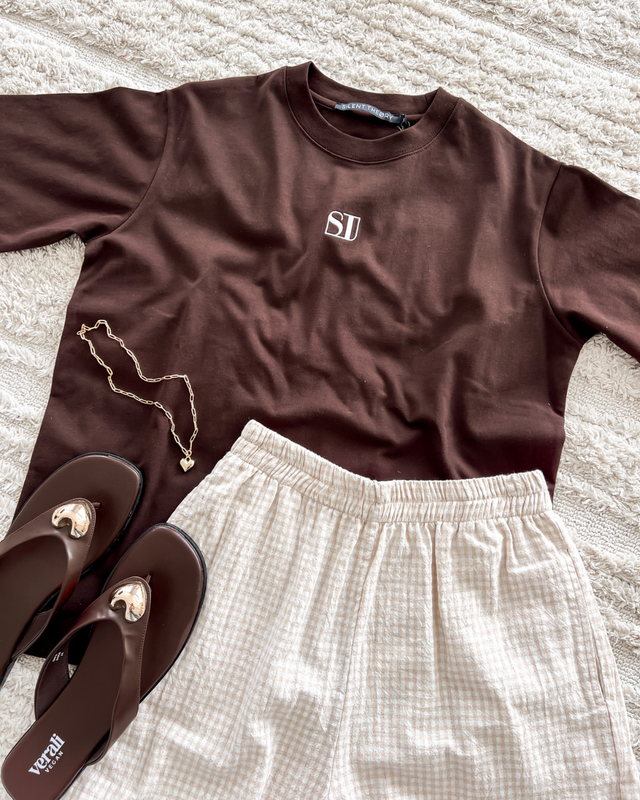 Silent Luxe Tee Chocolate + Peachy Short Beige