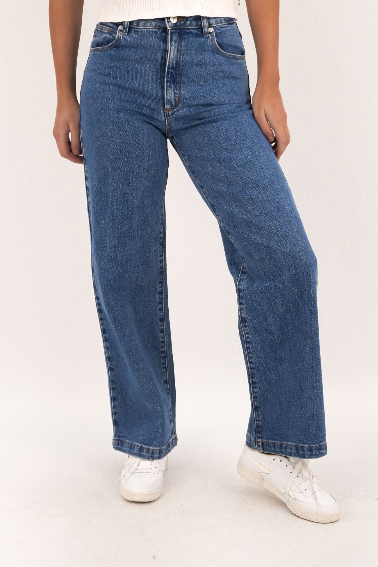 A 94 High & Wide Petite Jean Debbie