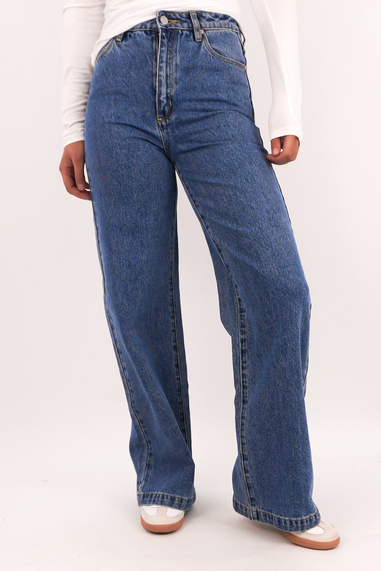 A 94 Wide Jean Eva OG