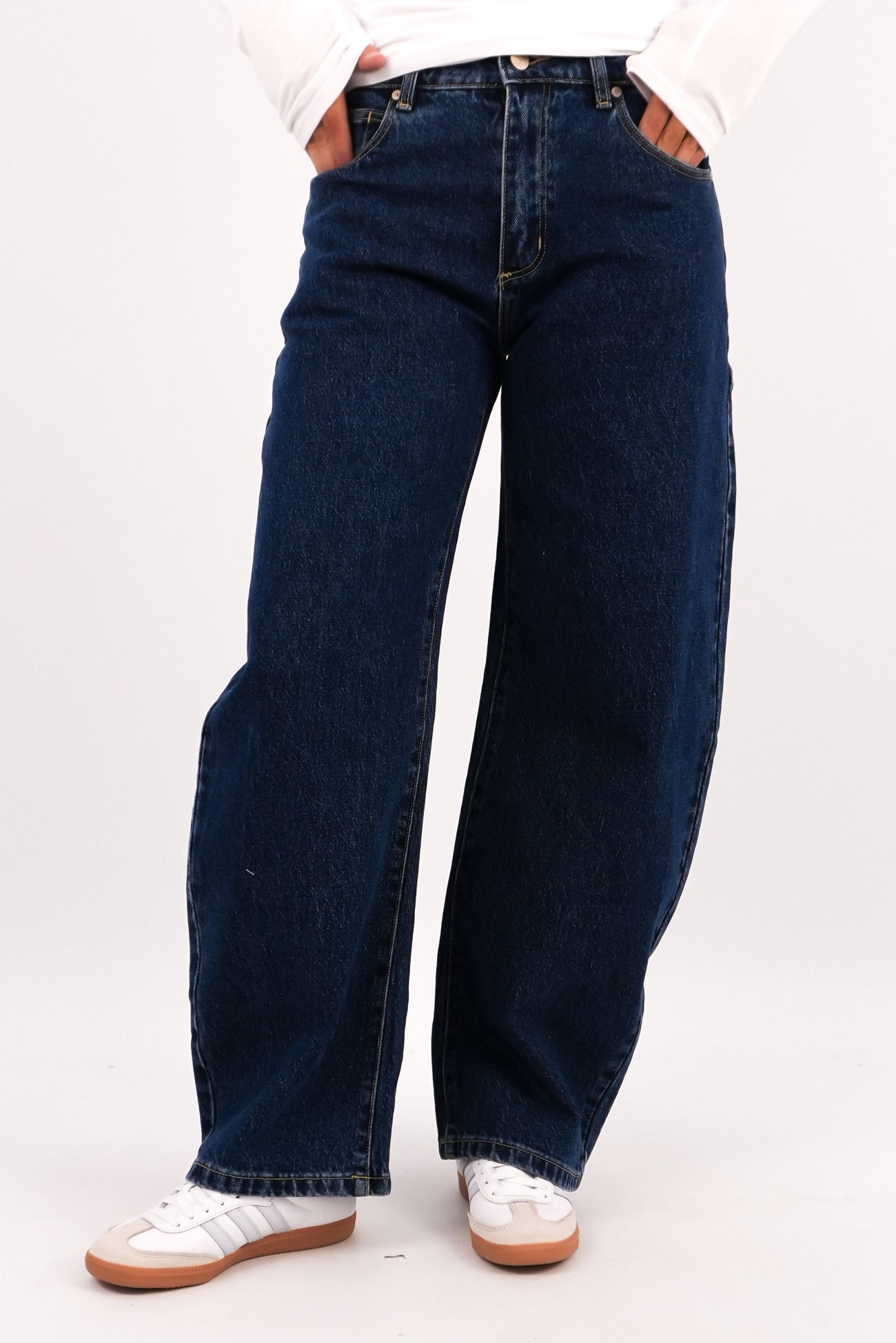 A 95 Barrel Jean Tara