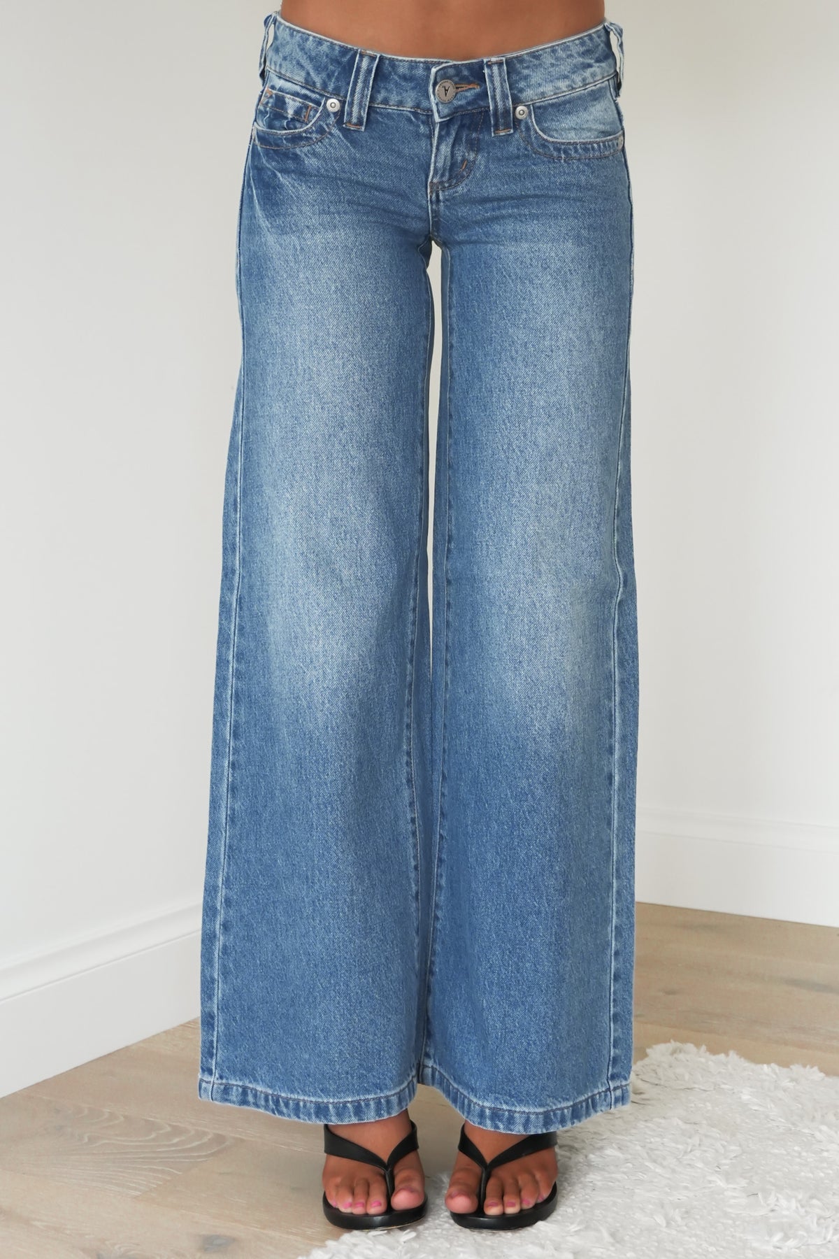 A 00 Super Low & Wide Jean Charlotte Recycled
