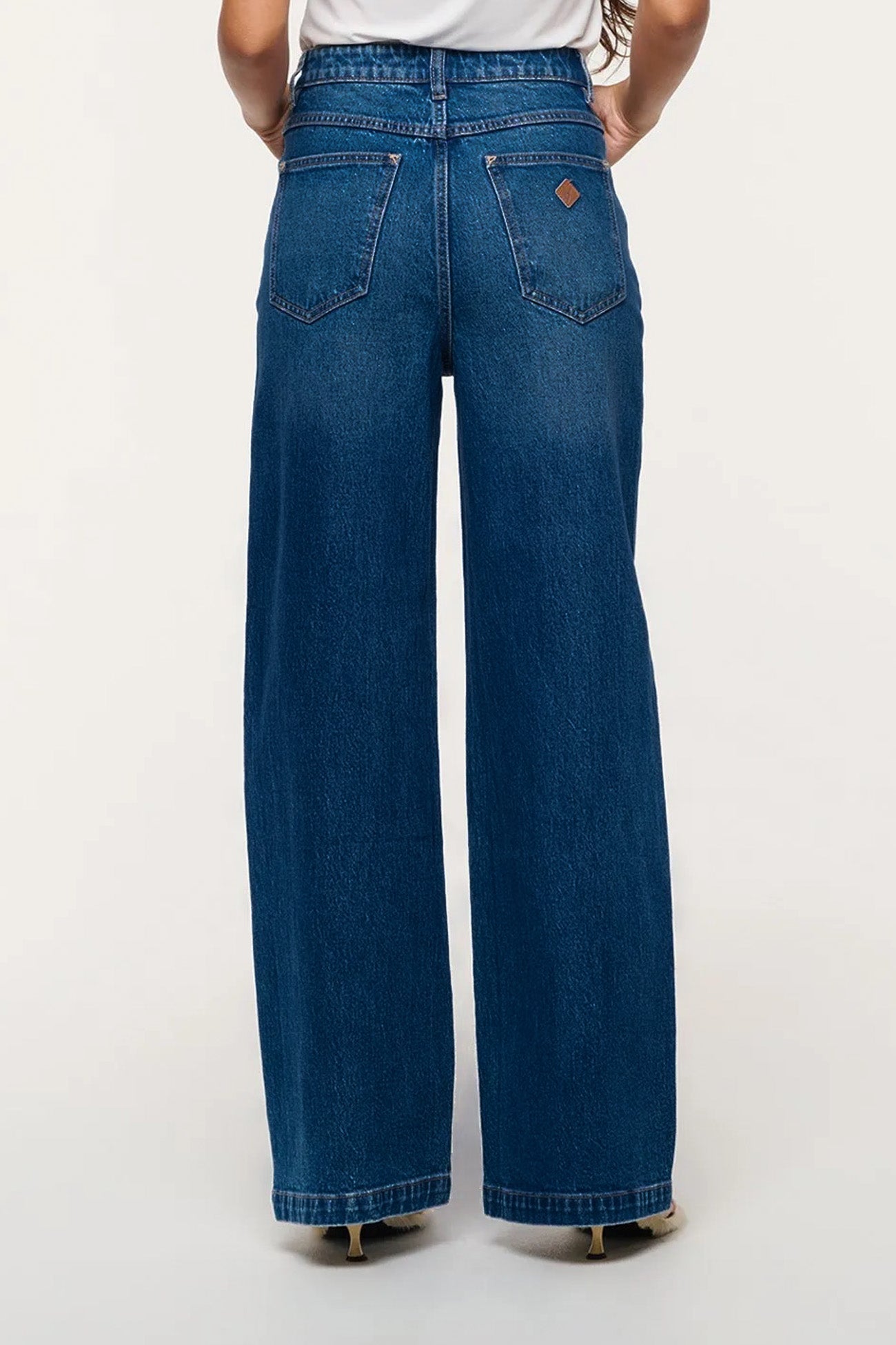 A 94 Wide Petite Jean Ivy