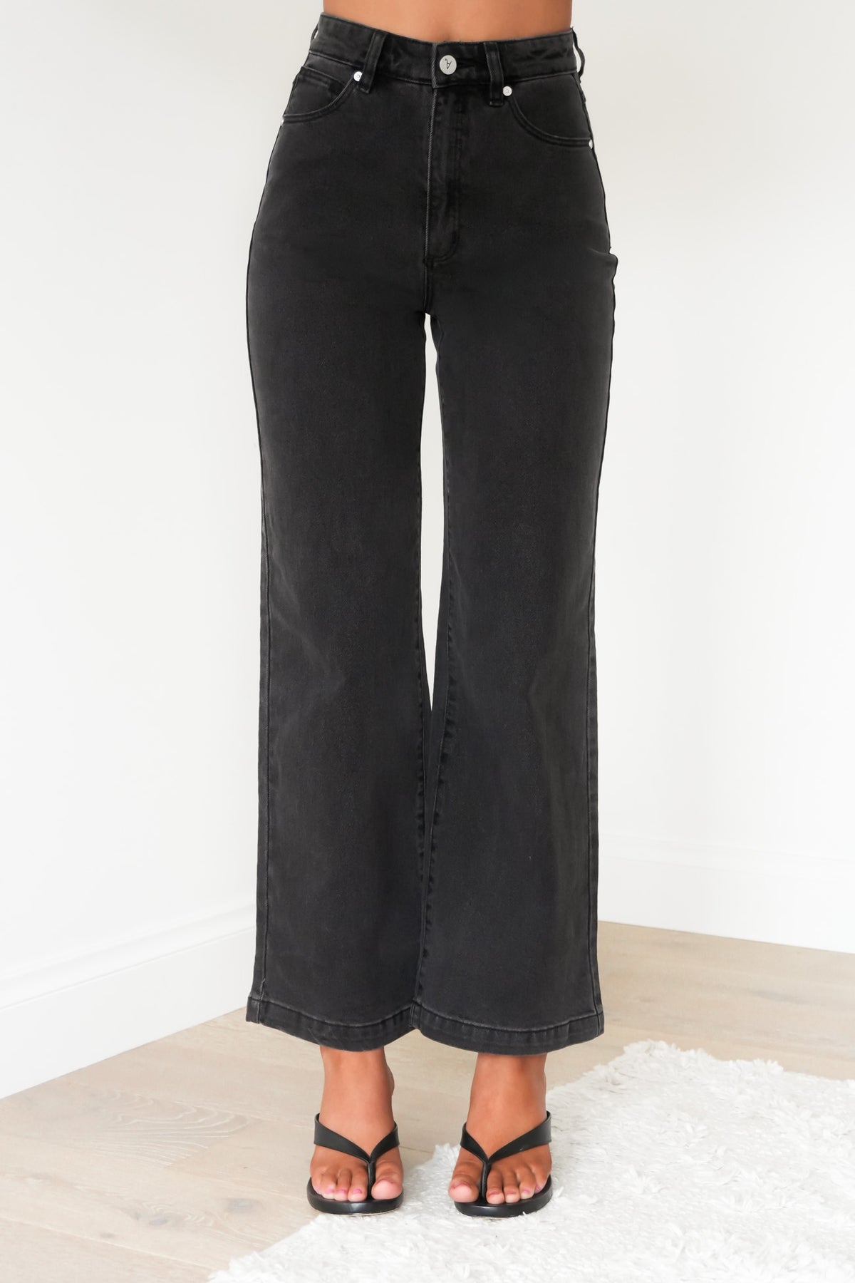 A 94 High & Wide Petite Jean Sophie