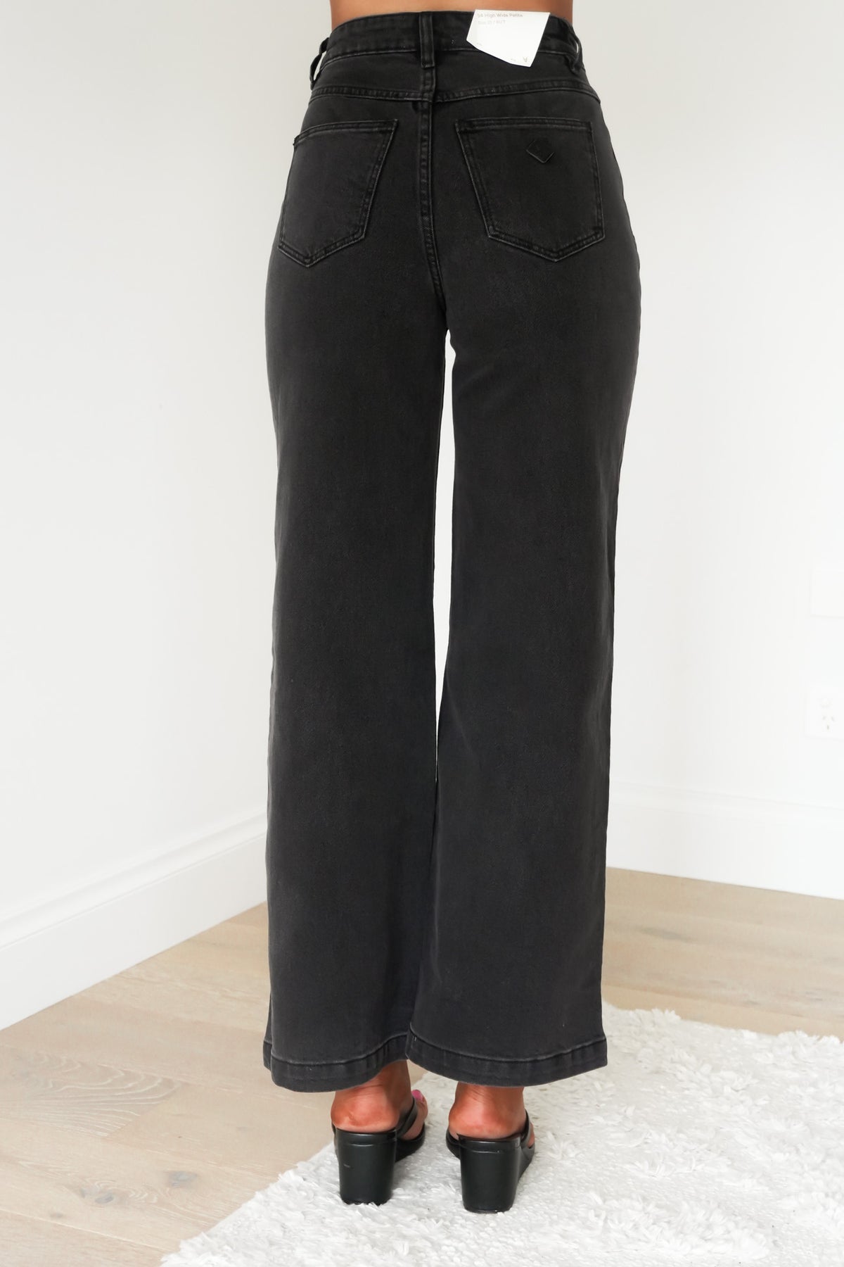A 94 High & Wide Petite Jean Sophie