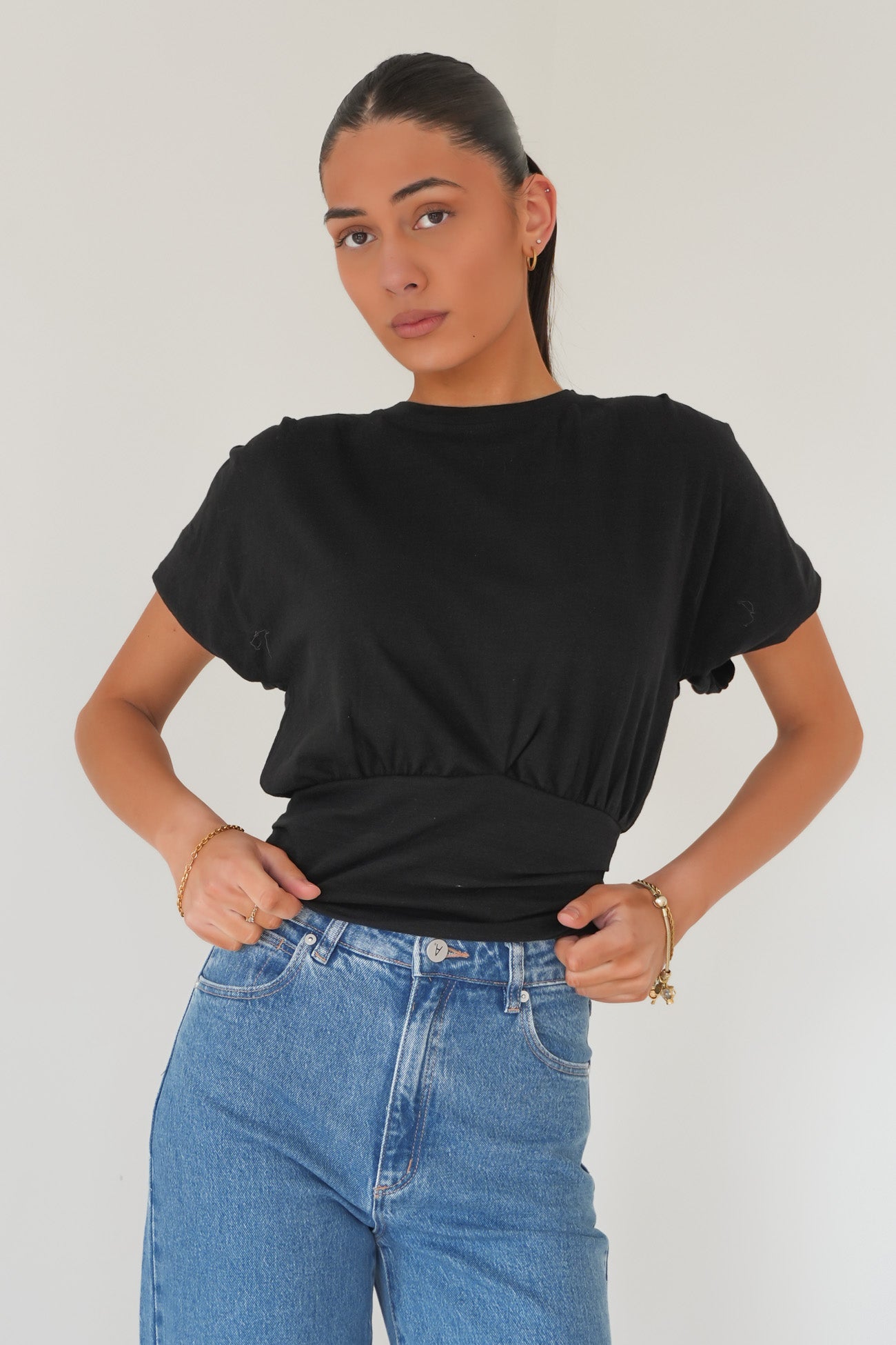 AAE Halle Tee Black