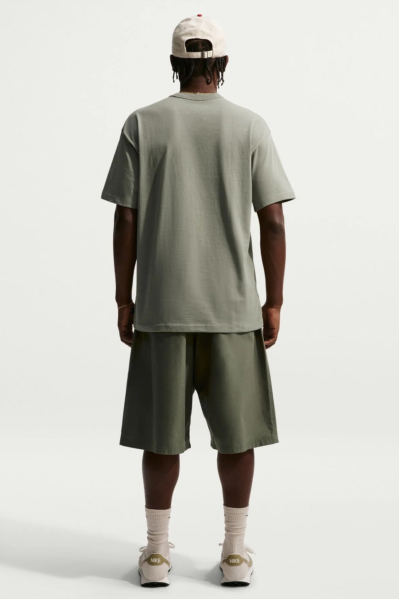 Nike Sportswear Premium Essentials Tee Silver Sage