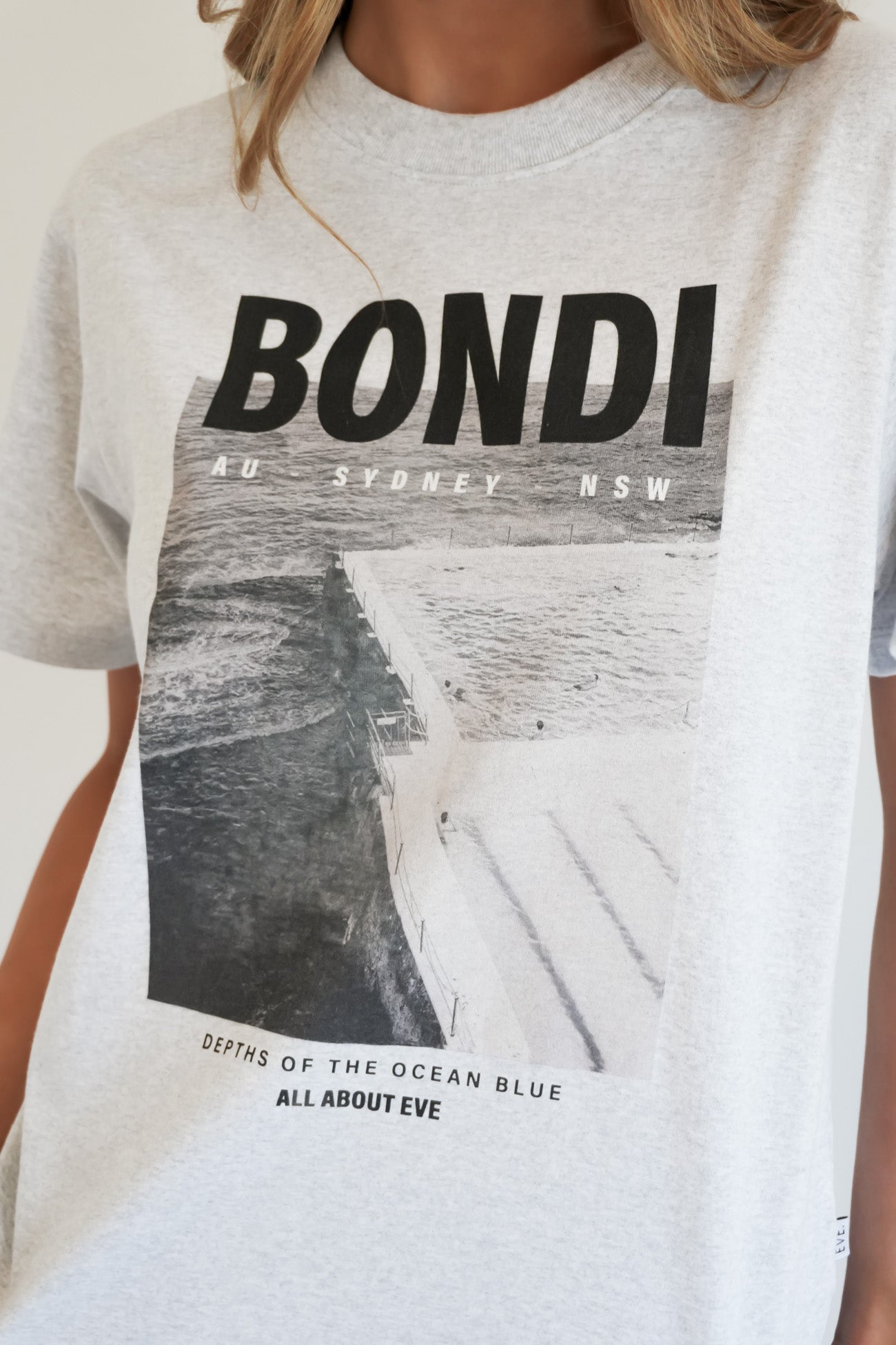 Bondi Box Tee Snow Marle