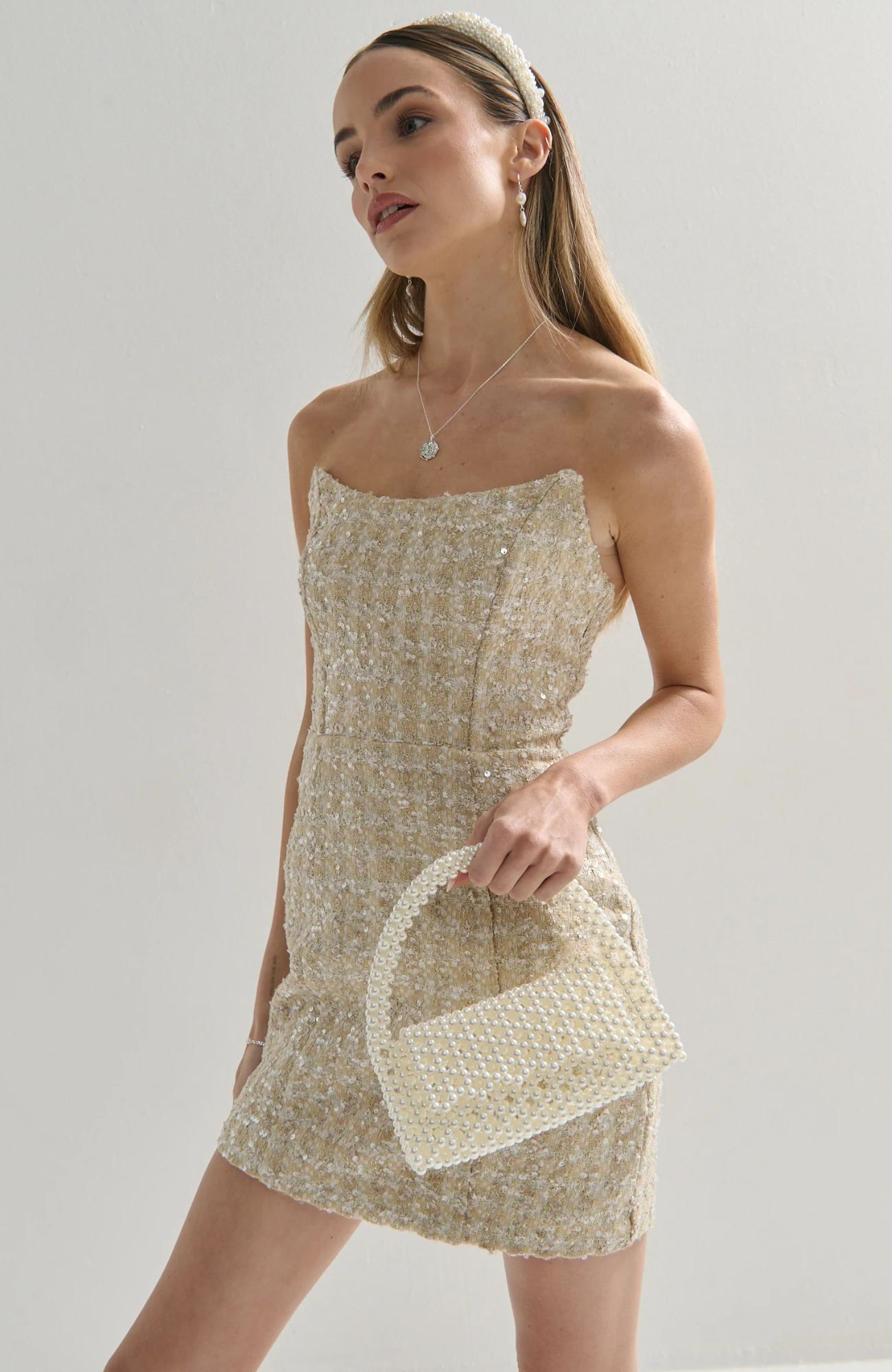 Camilia Pearl Clutch White 1