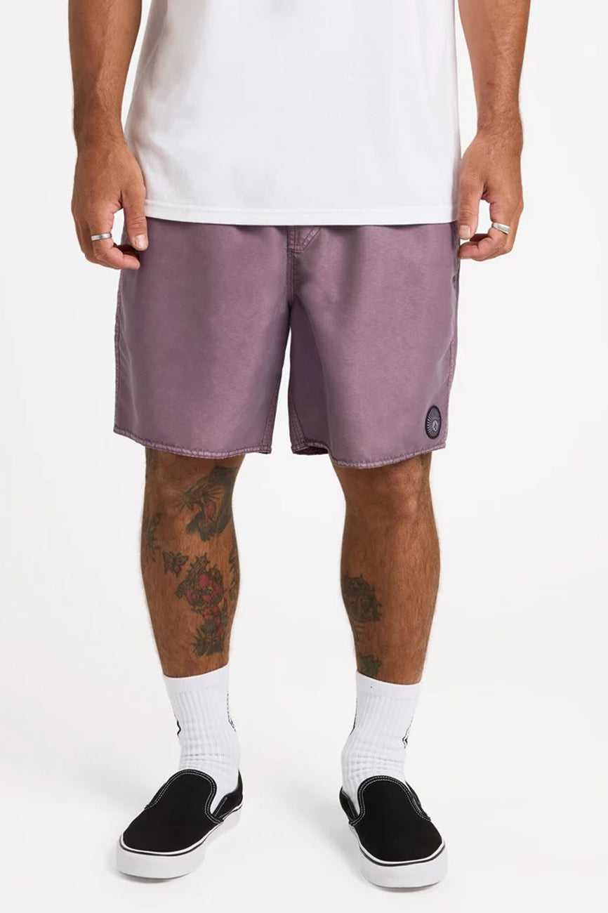 Center Trunk 17 Taro