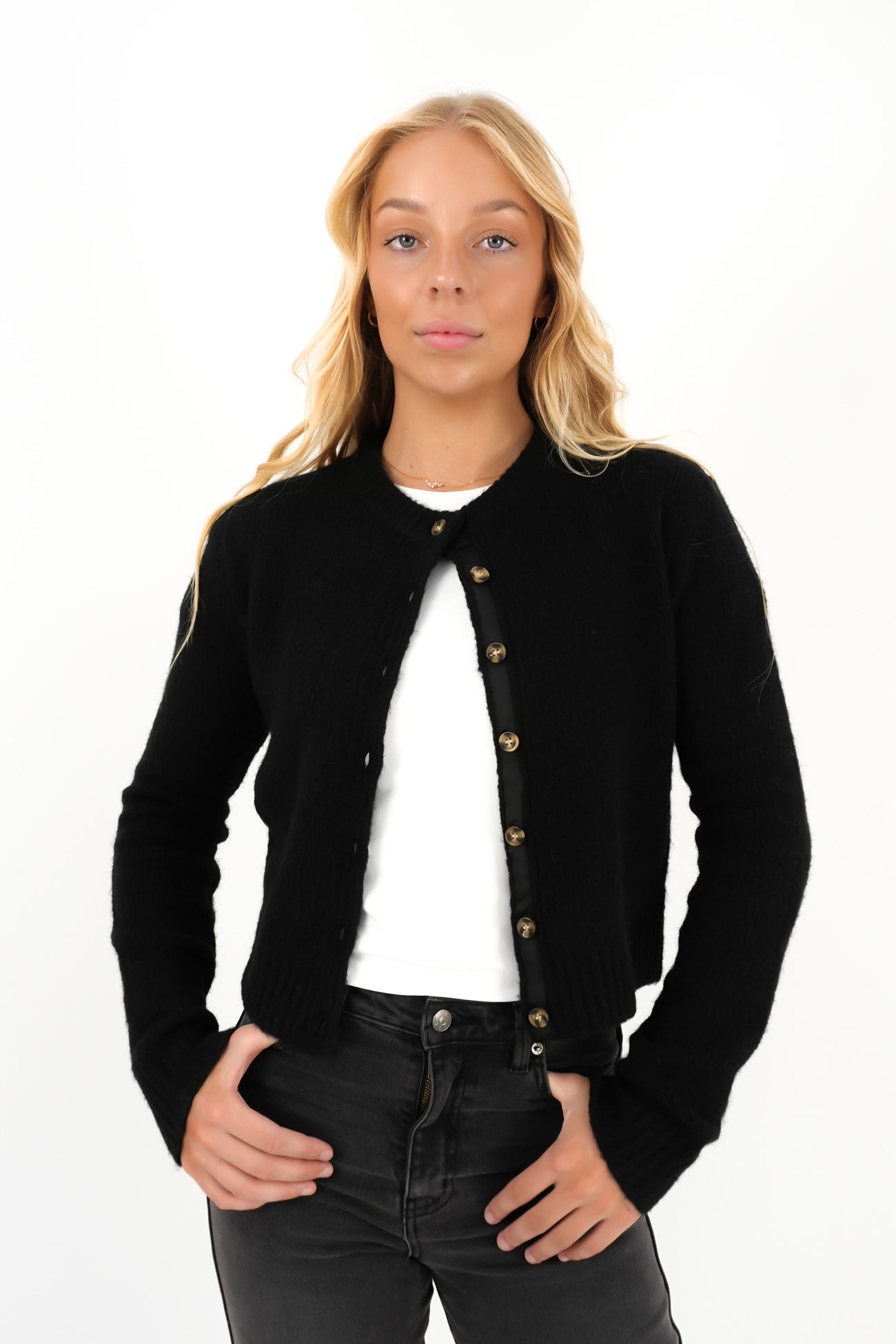 Claude-Cardigan-Black-f66jpg