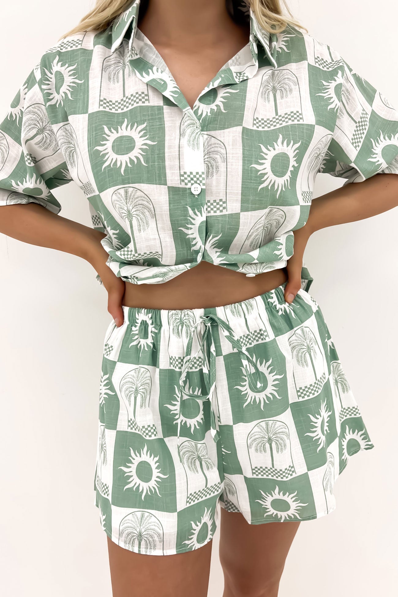 Corfu Set White Sage Sun Palm Checkers