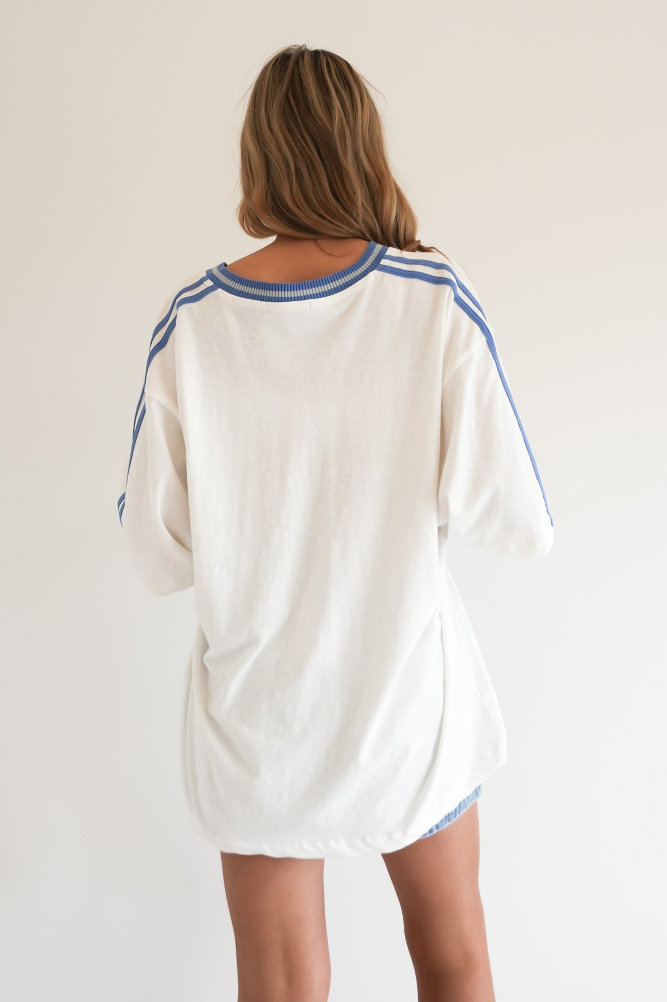 Bermuda Oversized V-Neck Tee Vintage White