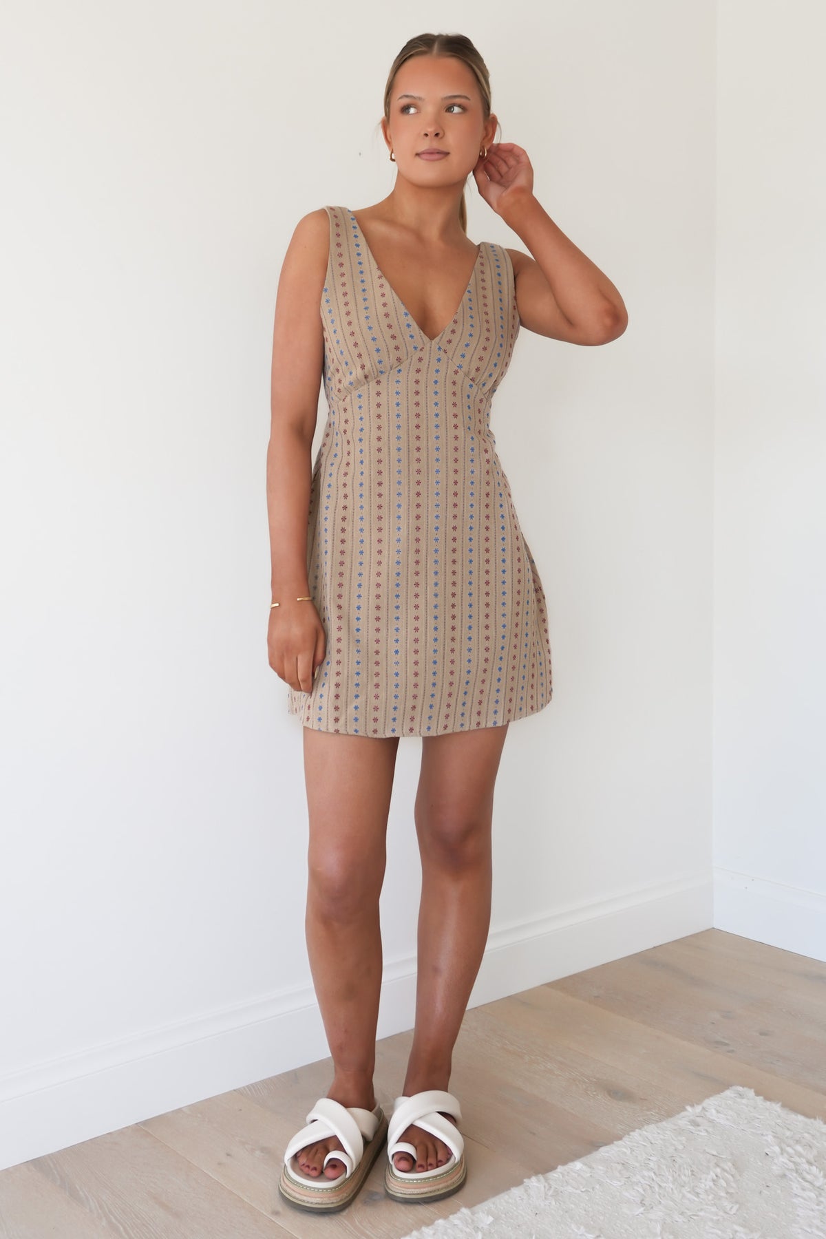 Daisy Floral Mini Dress Sand