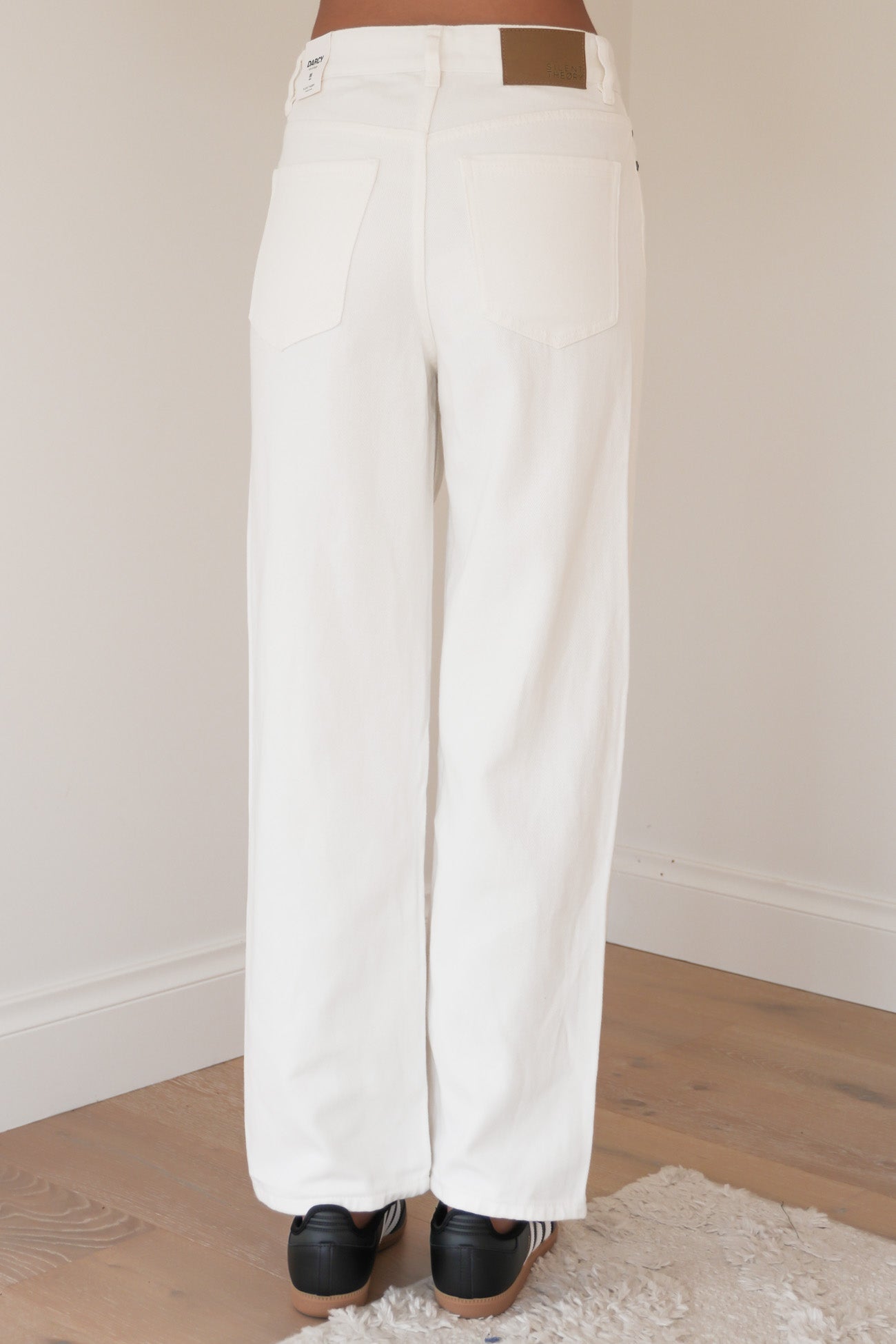 Darcy Wrap Around Baggy Jean White