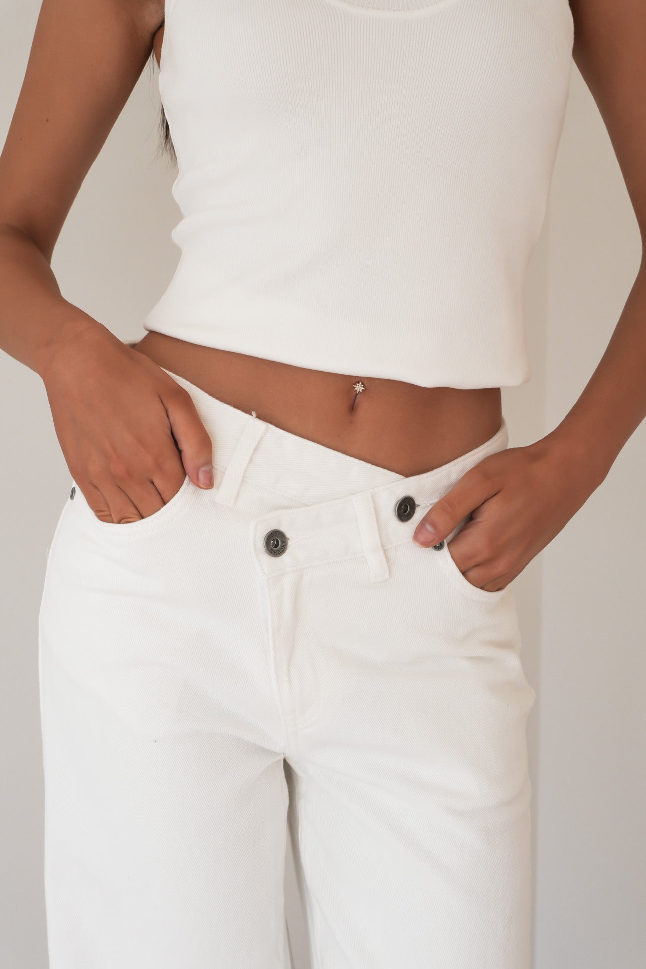 Darcy Wrap Around Baggy Jean White