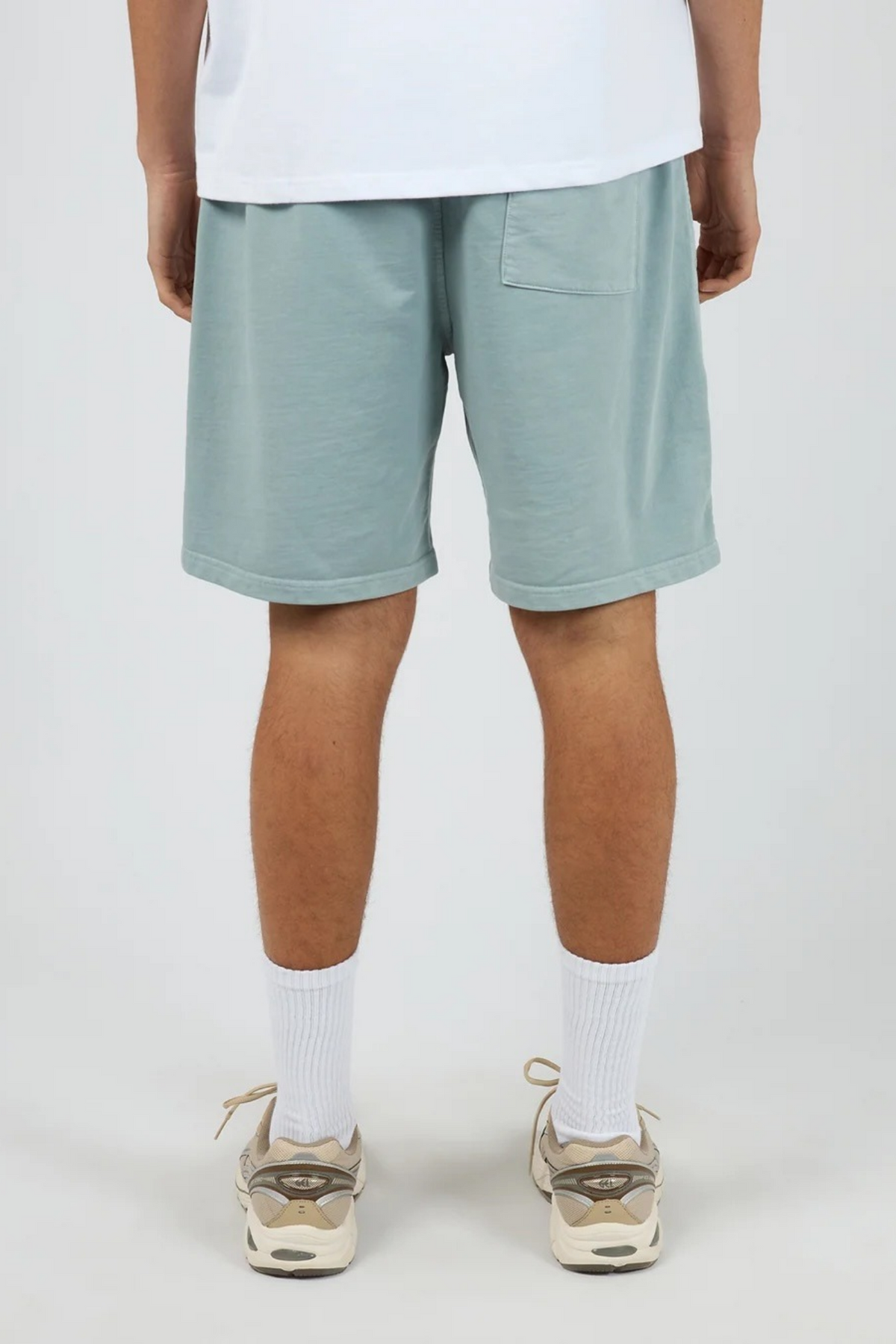 Essential Theory Short V2 Surf Spray