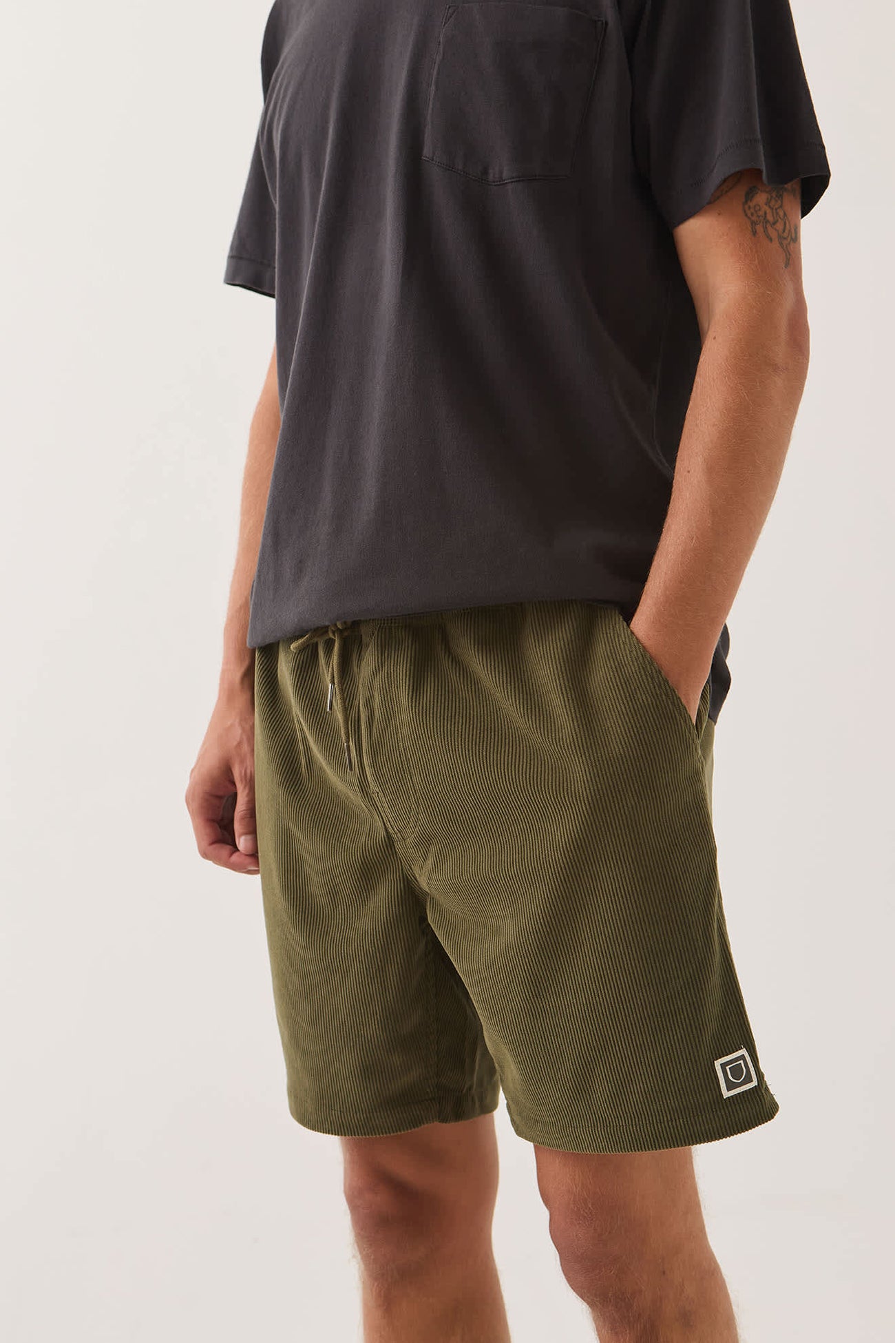 Everyday Corduroy Short Dark Olive