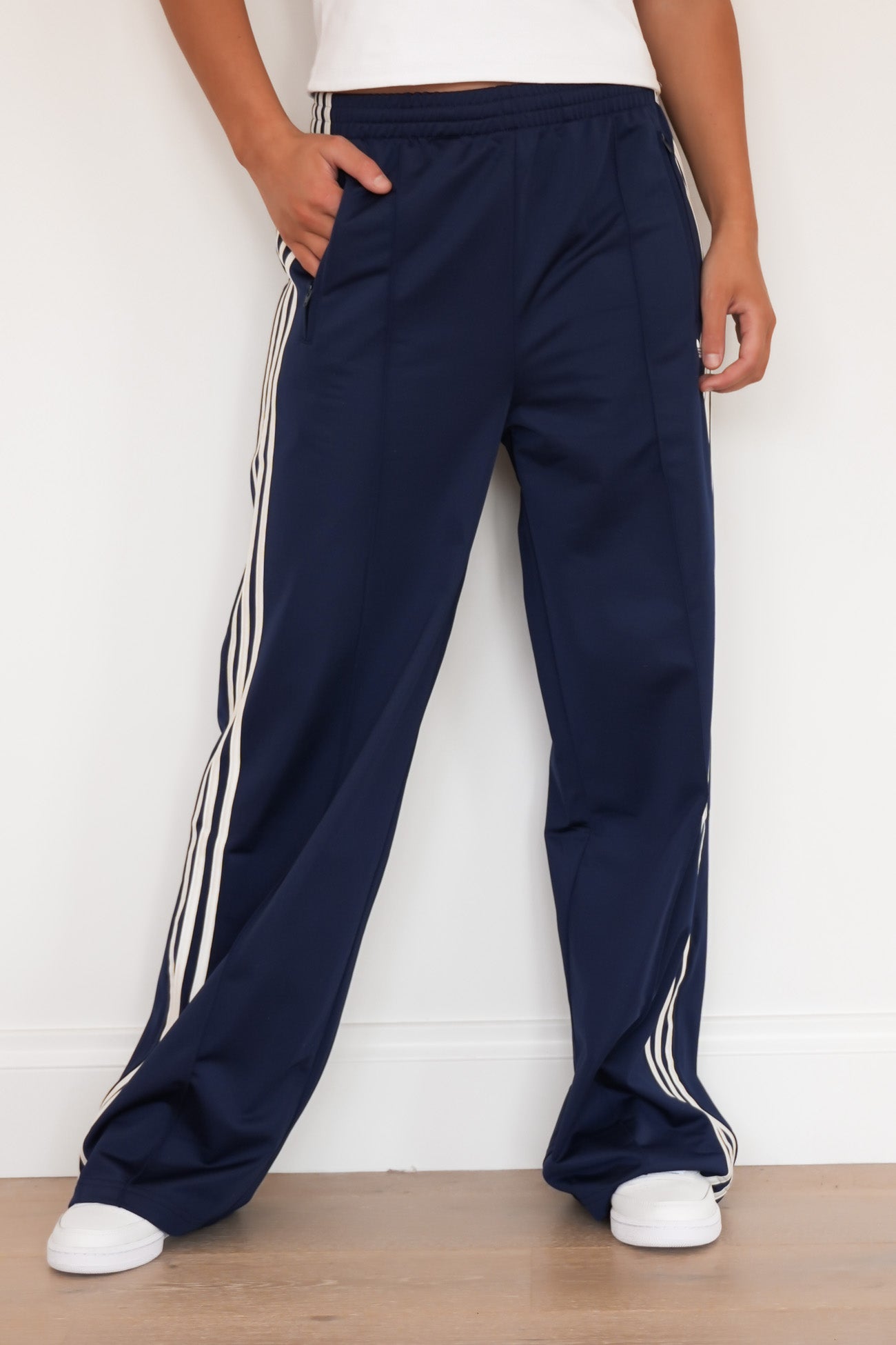 Firebird Loose Trackpant Night Indigo Off White