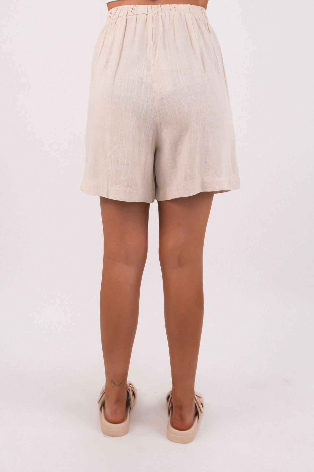 Hazel Short Natural