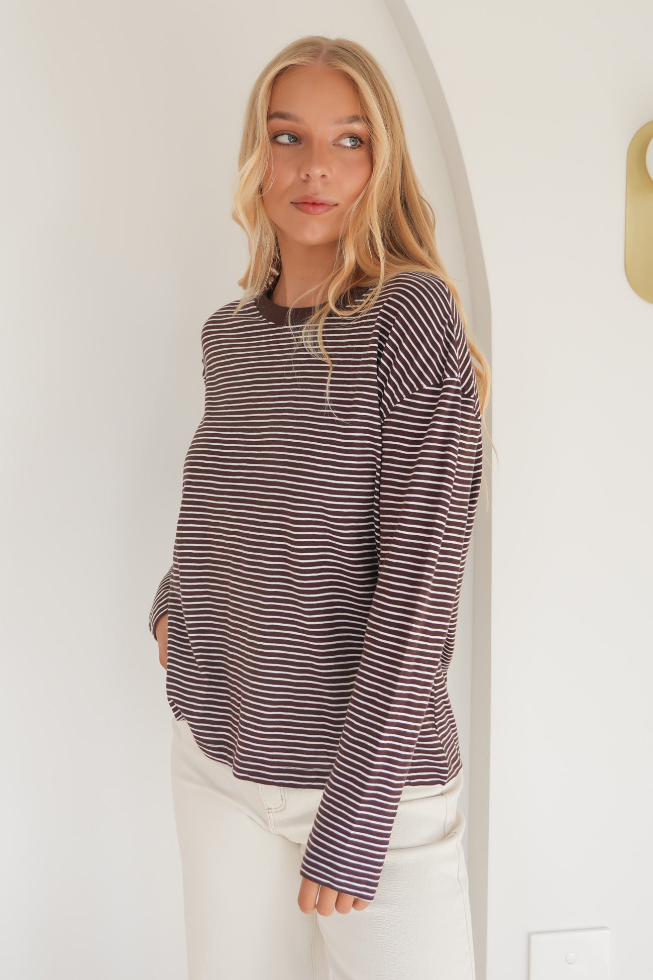 Hutch Long Sleeve Tee Coffee