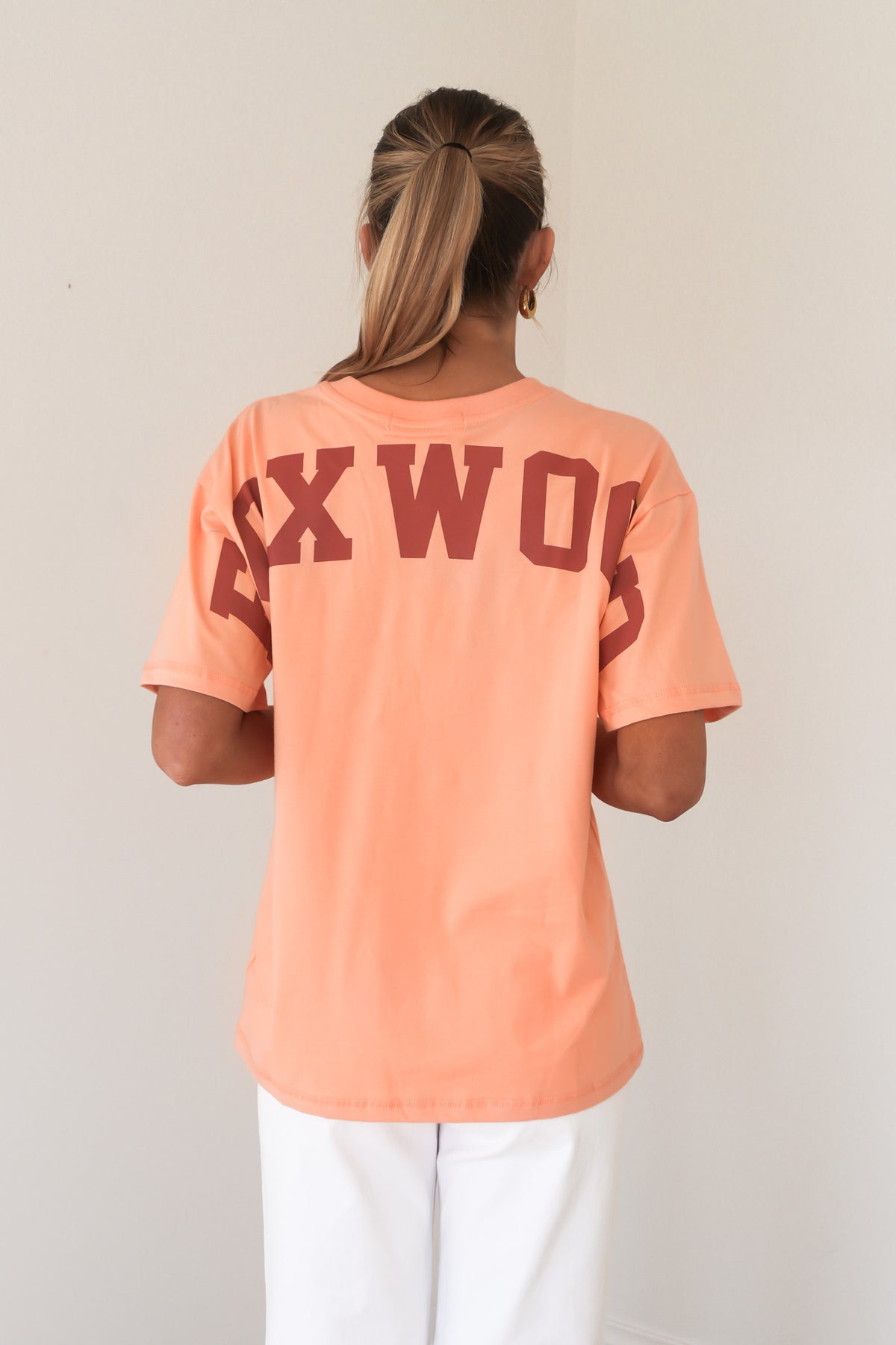Interval Tee Neon Peach