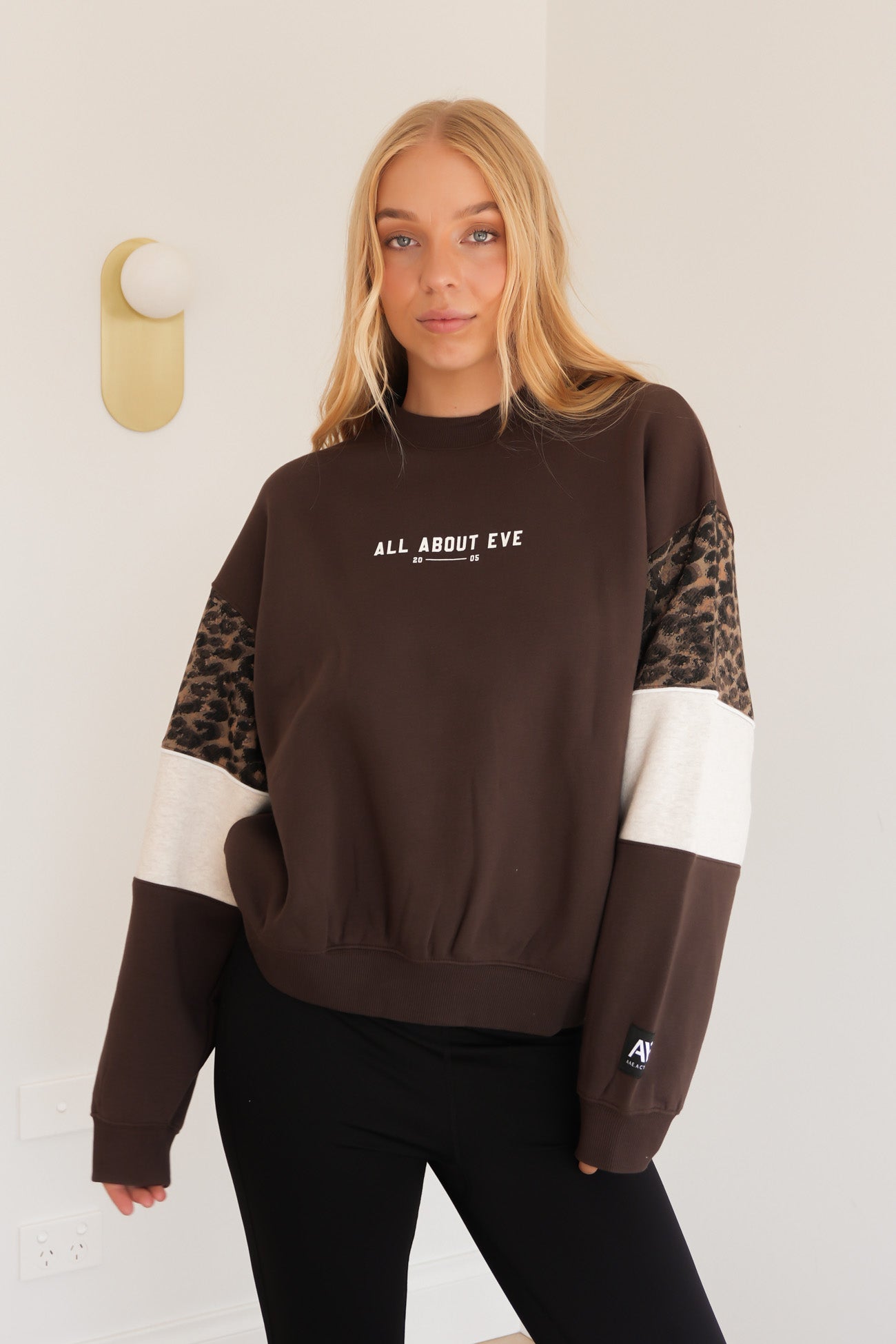 Into The Wild Panel Crew Brown