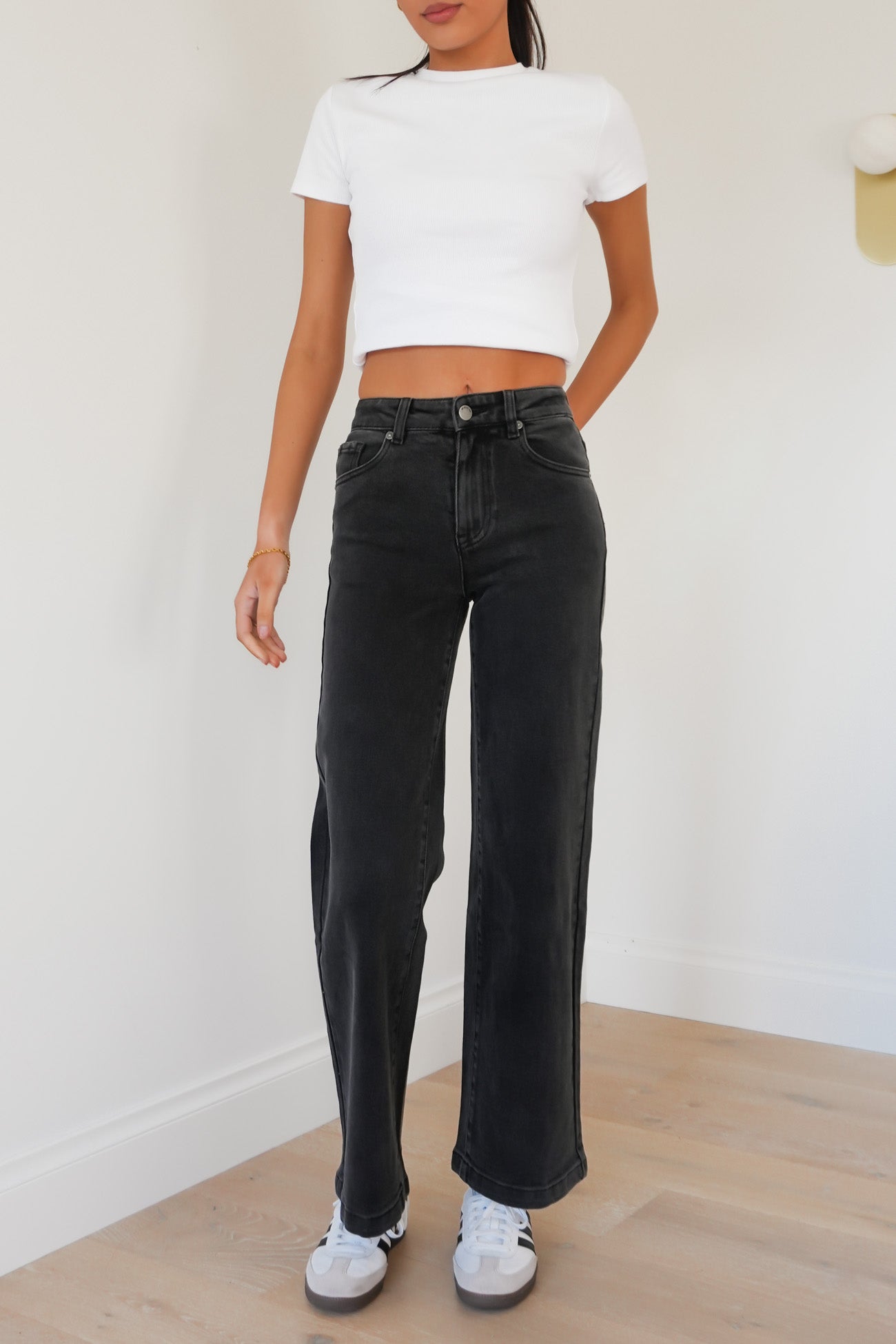 Jacqui Wide Leg Petite Jean Washed Black