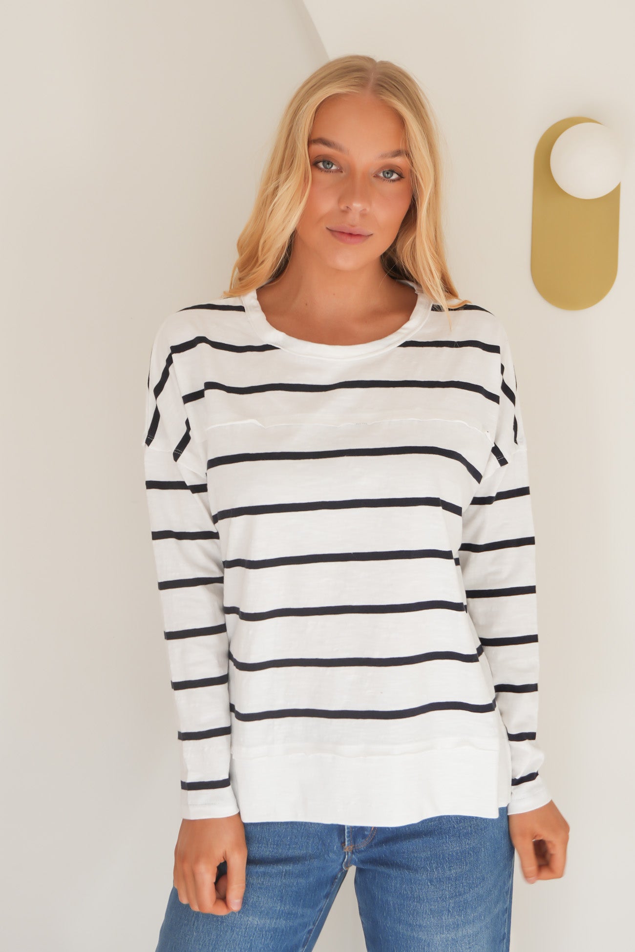 Jayne Stripe Throw On Top White Dark Sapphire