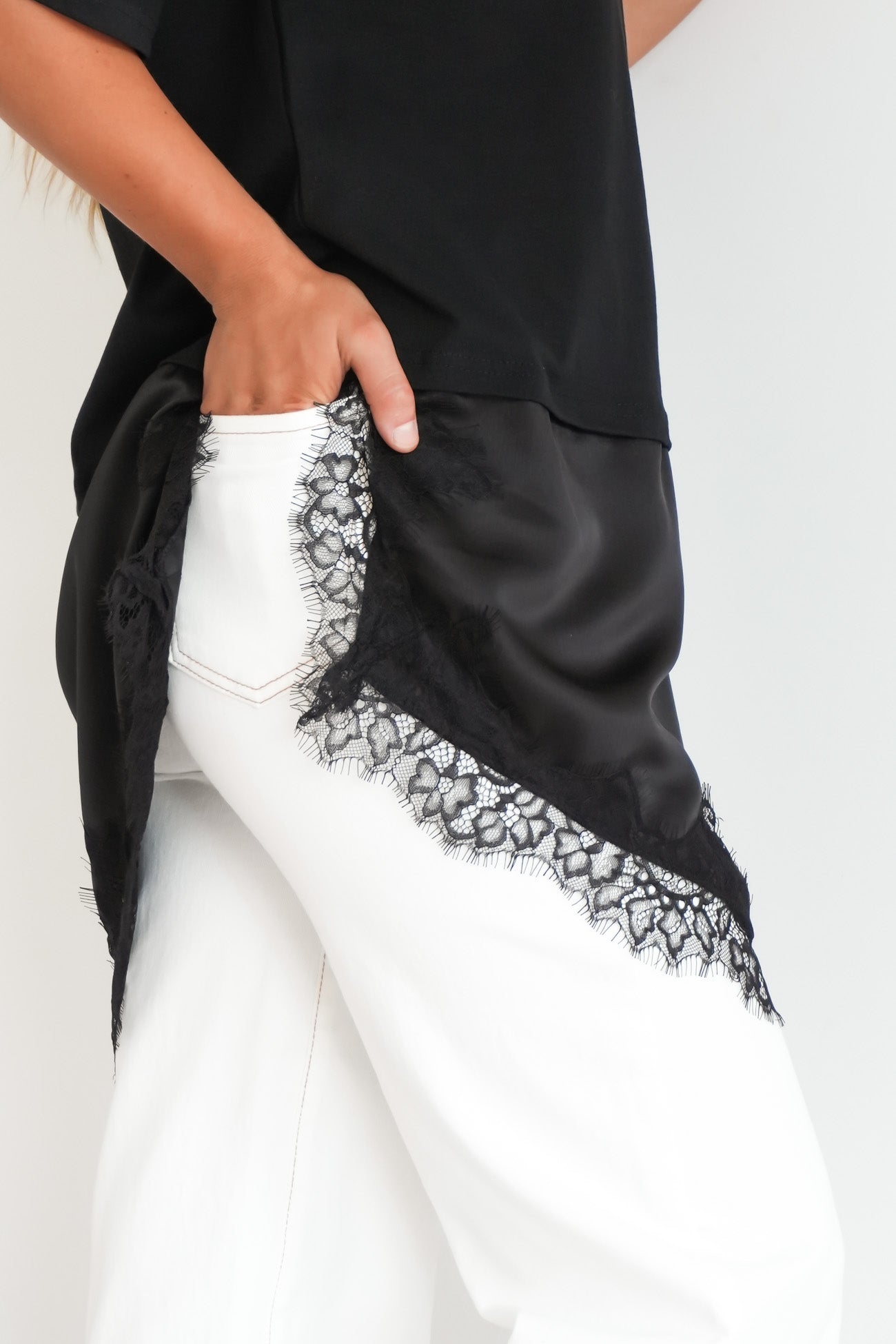 Kaylee Lace Tee Black