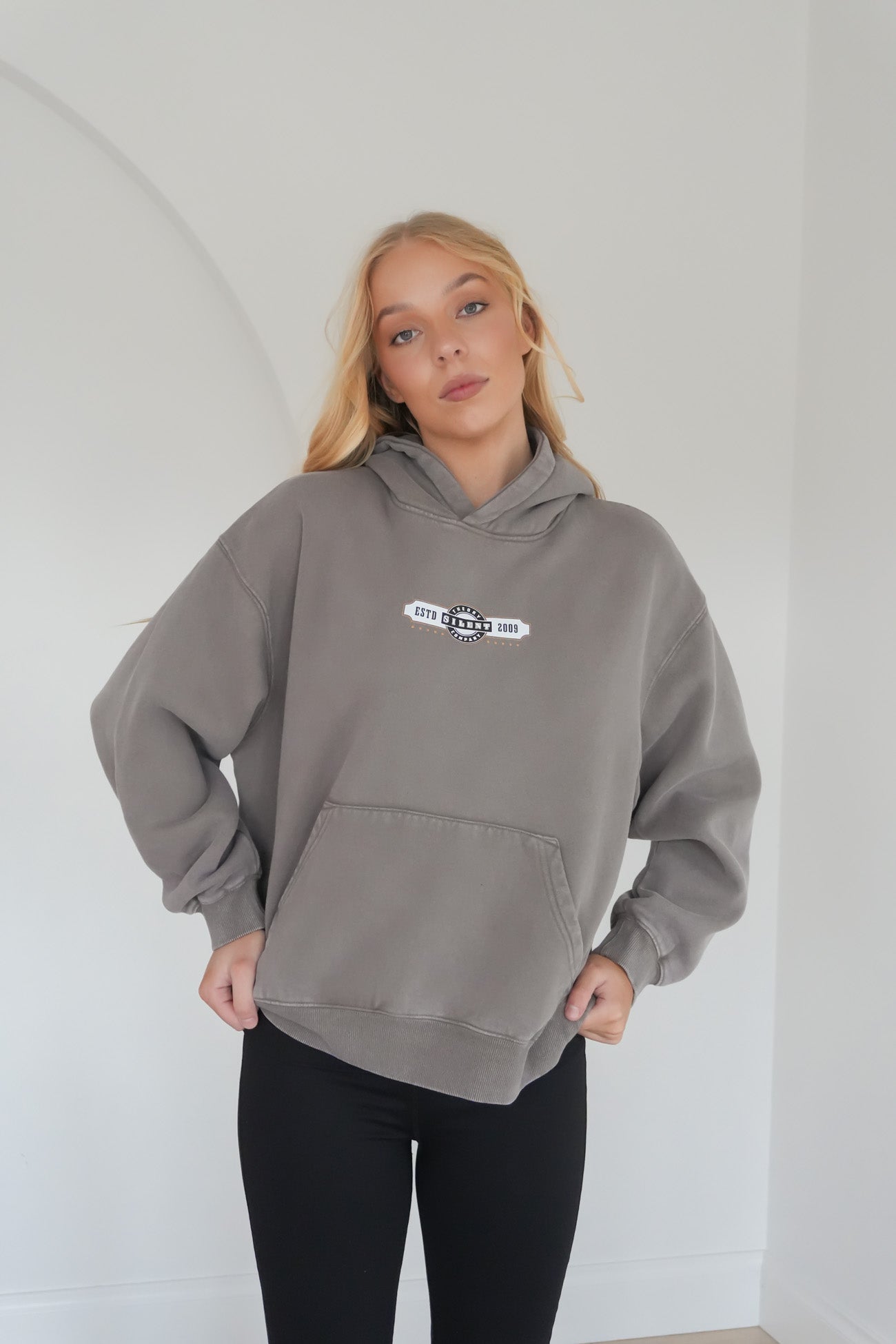 Legacy Hoodie Coal