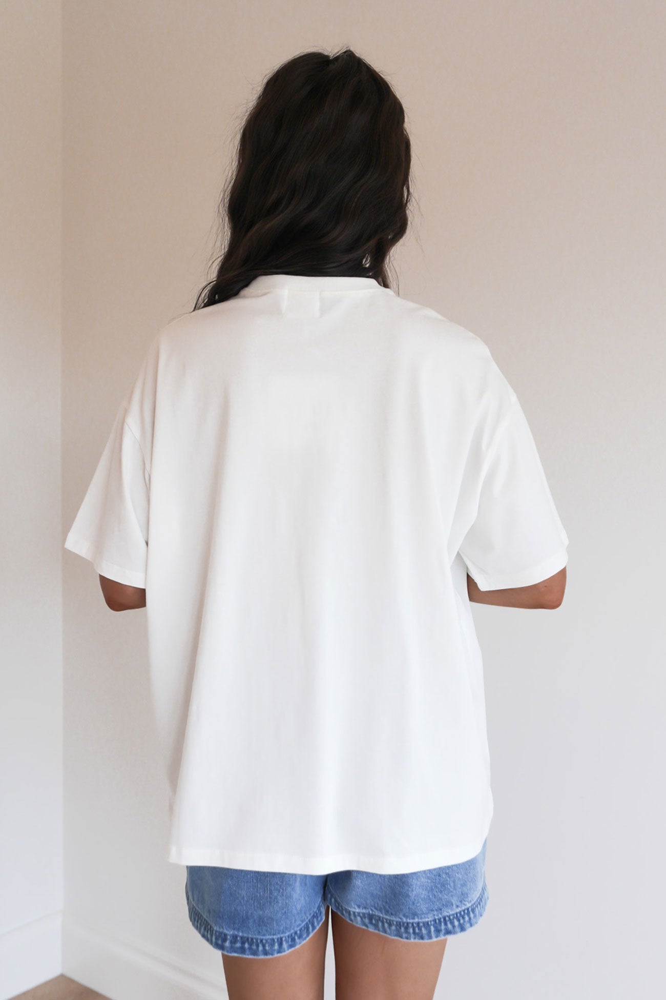 Livia Tee White
