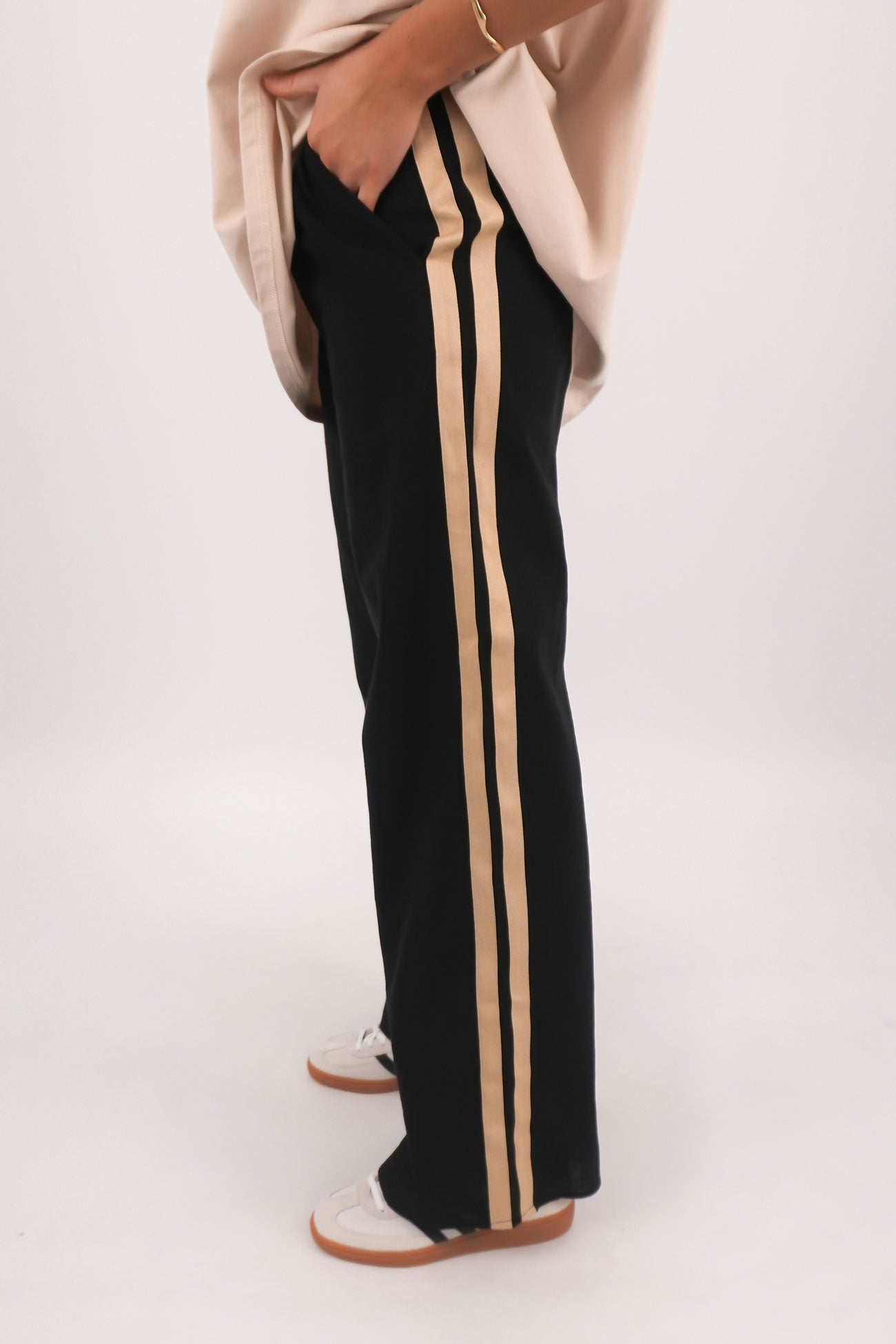 Loki Set Beige Brown